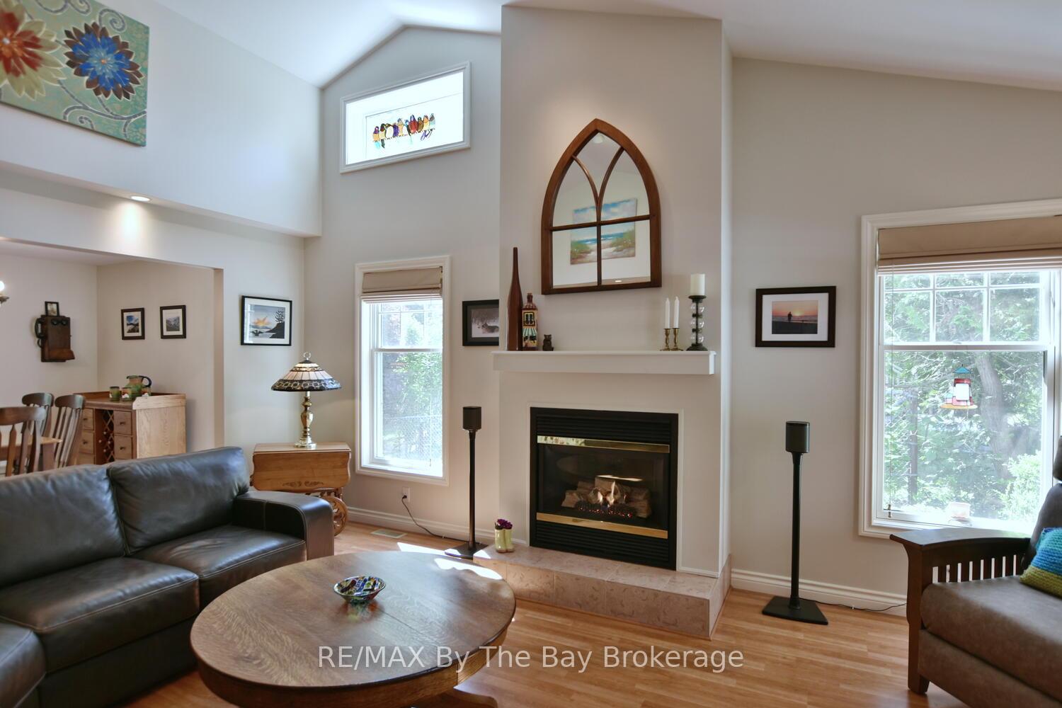 Photo 9 of 1327 River Road E, Wasaga Beach — HOMEH