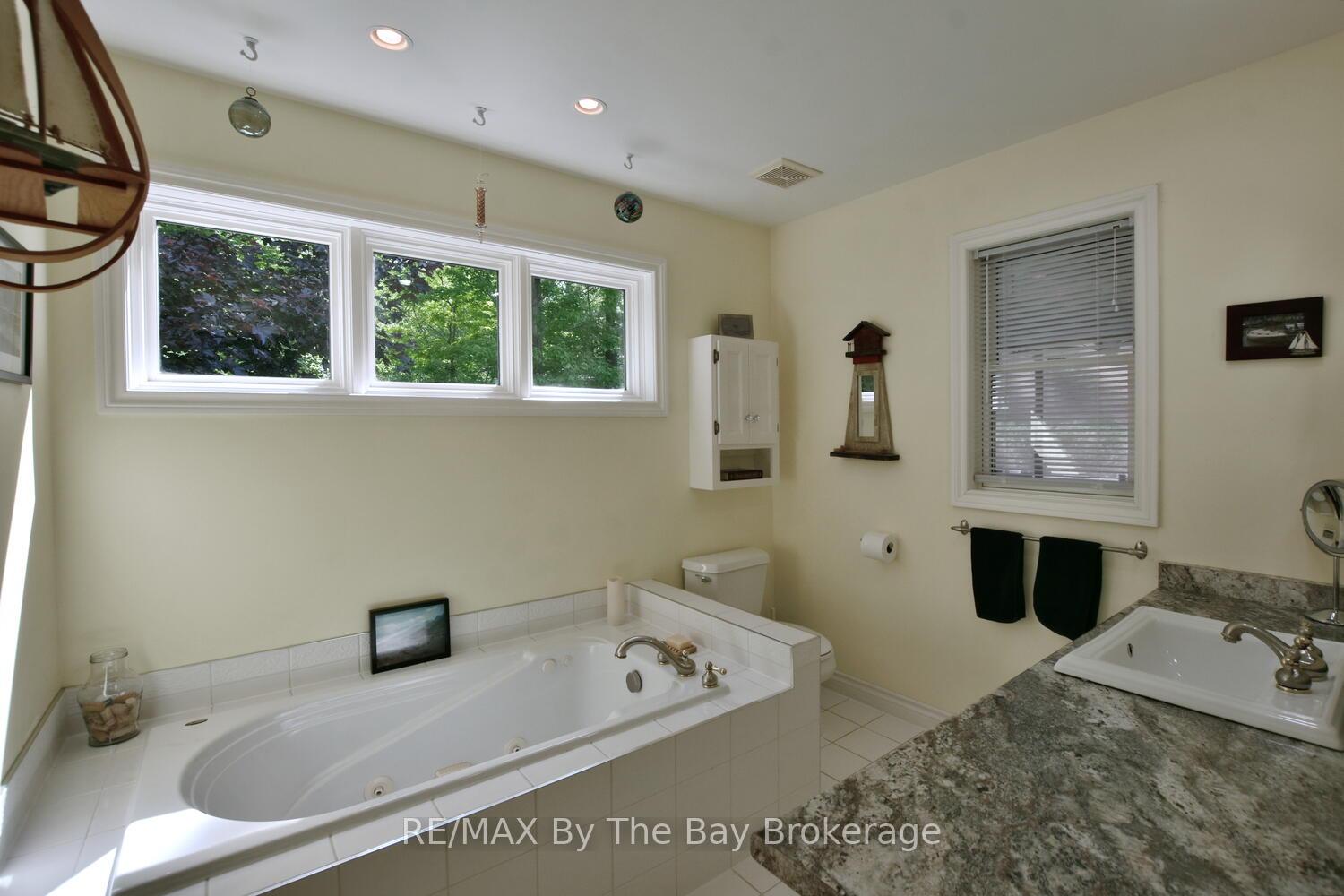 Photo 31 of 1327 River Road E, Wasaga Beach — HOMEH