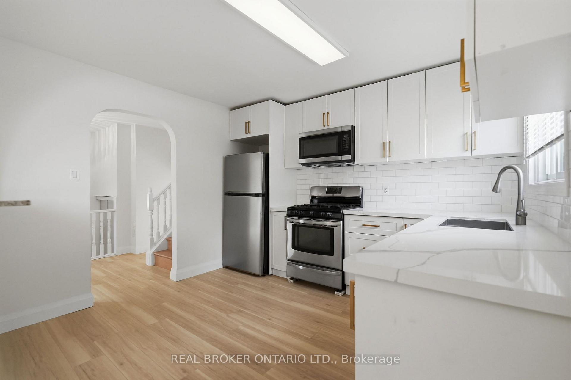 Photo 15 of 3 Prideaux Street, Hamilton, Stoney Creek Mountain — HOMEH