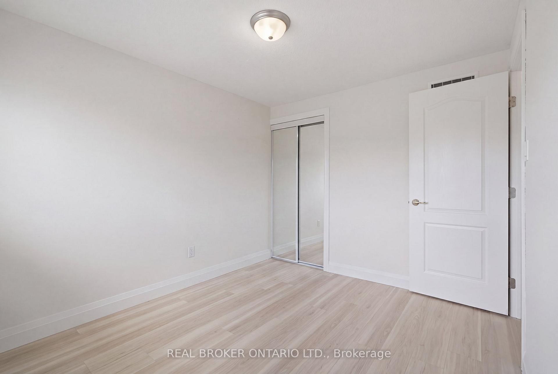 Photo 24 of 3 Prideaux Street, Hamilton, Stoney Creek Mountain — HOMEH