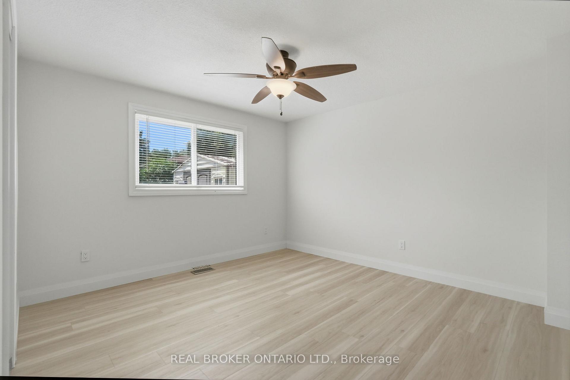 Photo 33 of 3 Prideaux Street, Hamilton, Stoney Creek Mountain — HOMEH