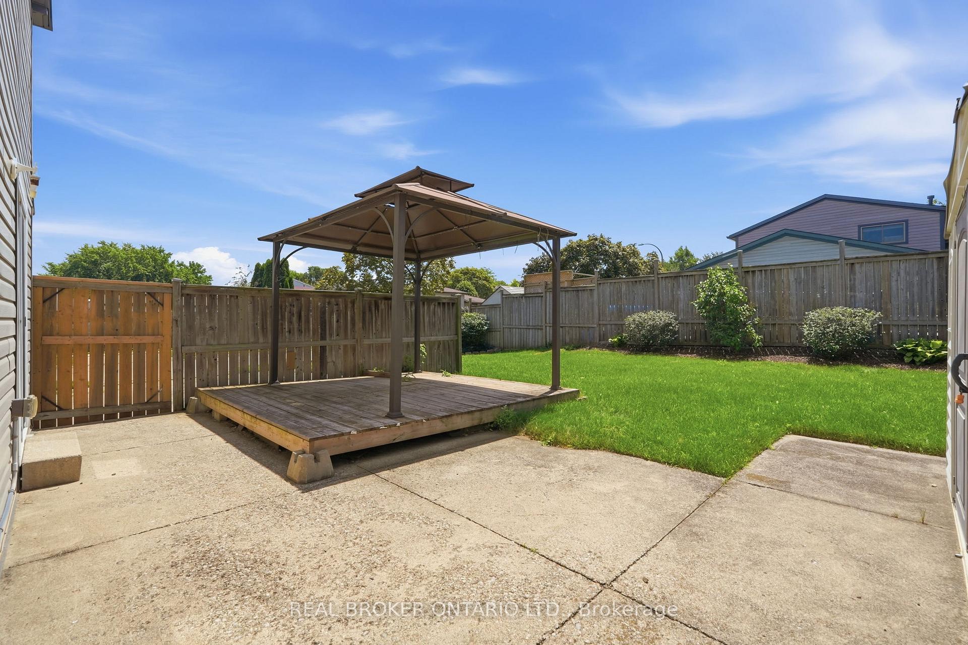 Photo 43 of 3 Prideaux Street, Hamilton, Stoney Creek Mountain — HOMEH
