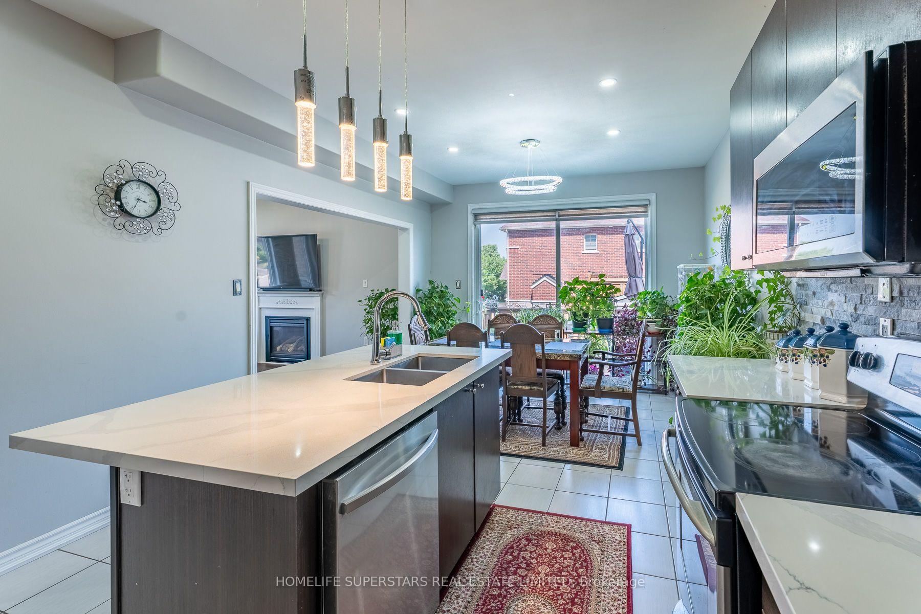 Photo 7 of 1 Walker Boulevard, New Tecumseth, Alliston — HOMEH