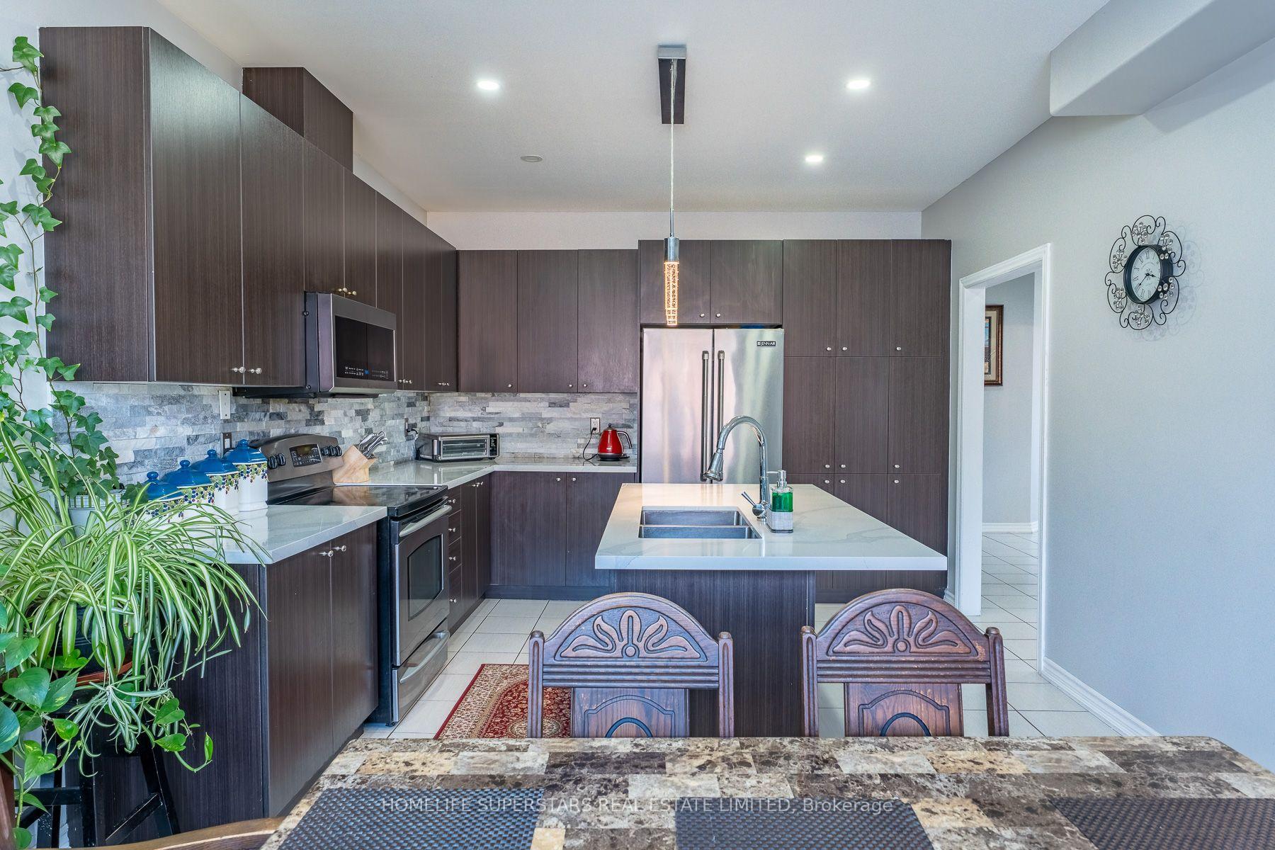 Photo 11 of 1 Walker Boulevard, New Tecumseth, Alliston — HOMEH