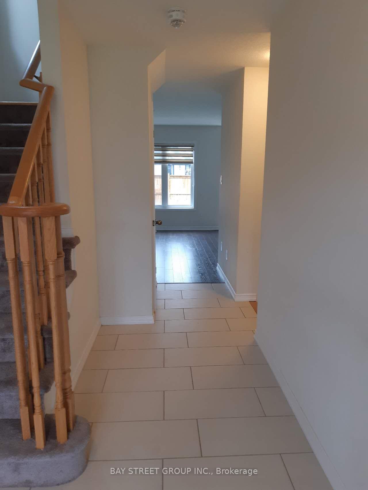 Photo 3 of 8088 Blue Ash Lane, Niagara Falls, Brown — HOMEH