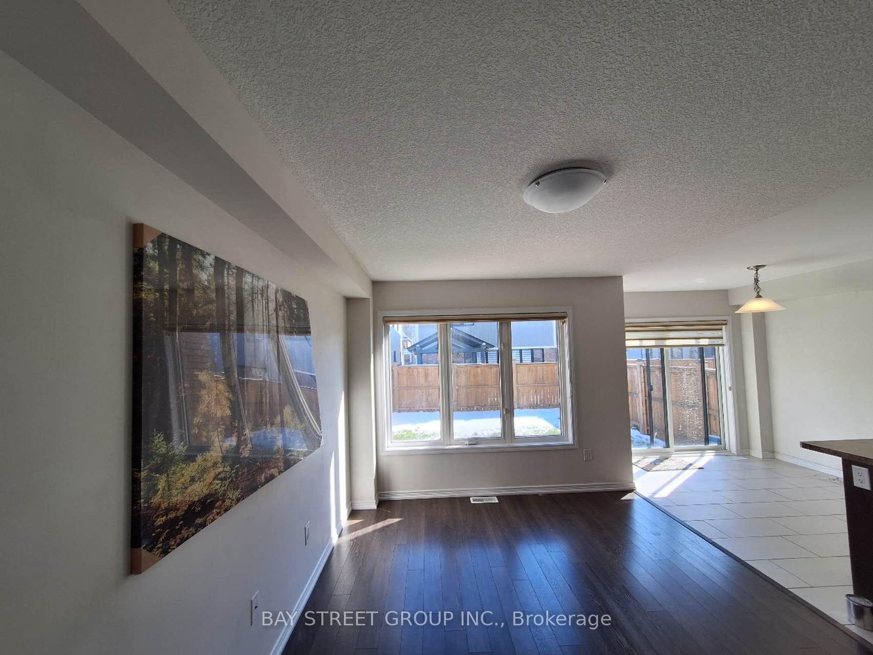 Photo 5 of 8088 Blue Ash Lane, Niagara Falls, Brown — HOMEH