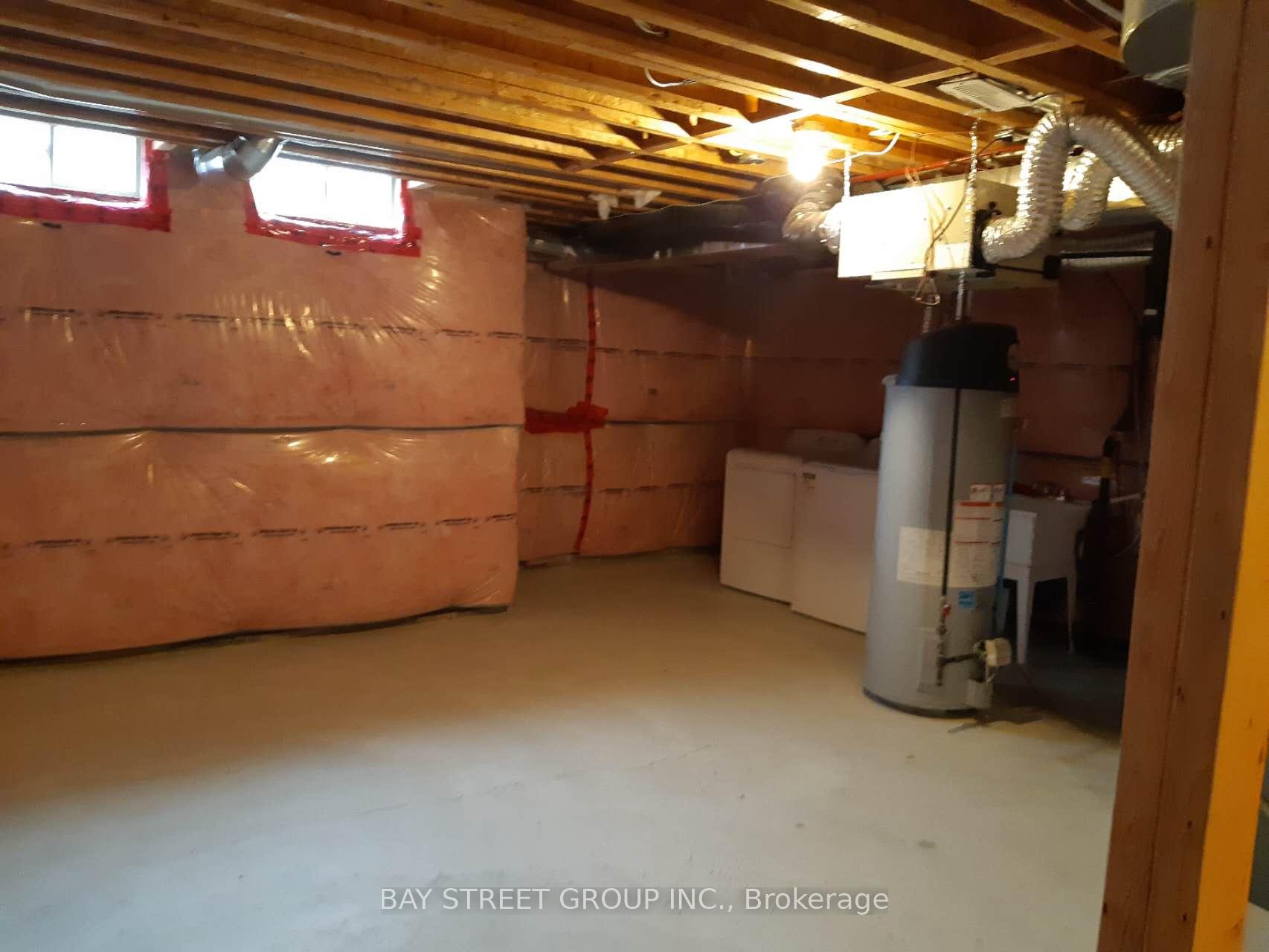 Photo 25 of 8088 Blue Ash Lane, Niagara Falls, Brown — HOMEH