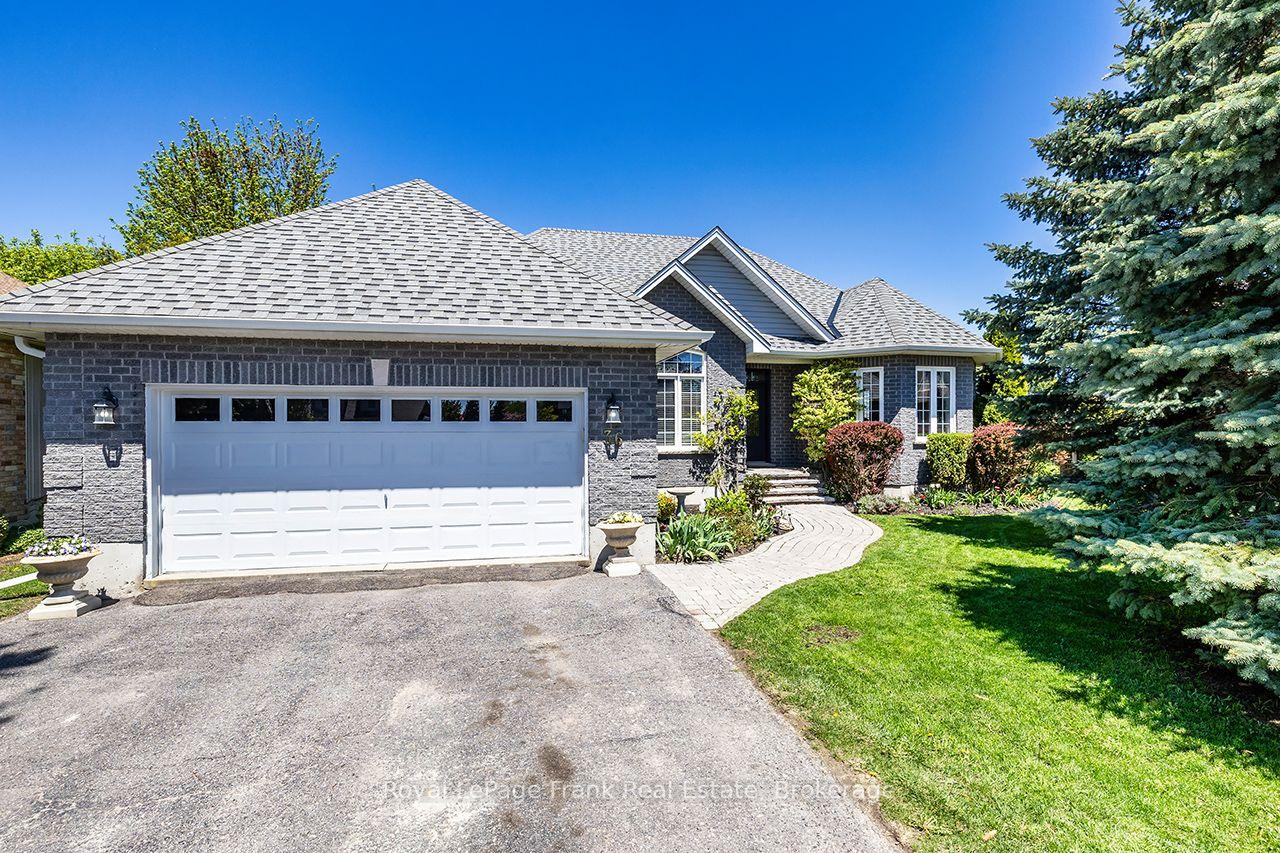 Photo 1 of 36 Lori Boulevard, Kawartha Lakes, Lindsay — HOMEH