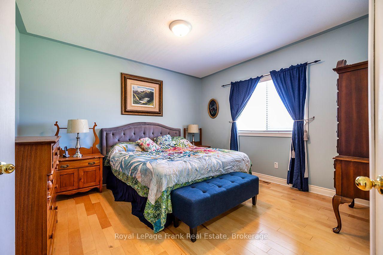 Photo 31 of 36 Lori Boulevard, Kawartha Lakes, Lindsay — HOMEH
