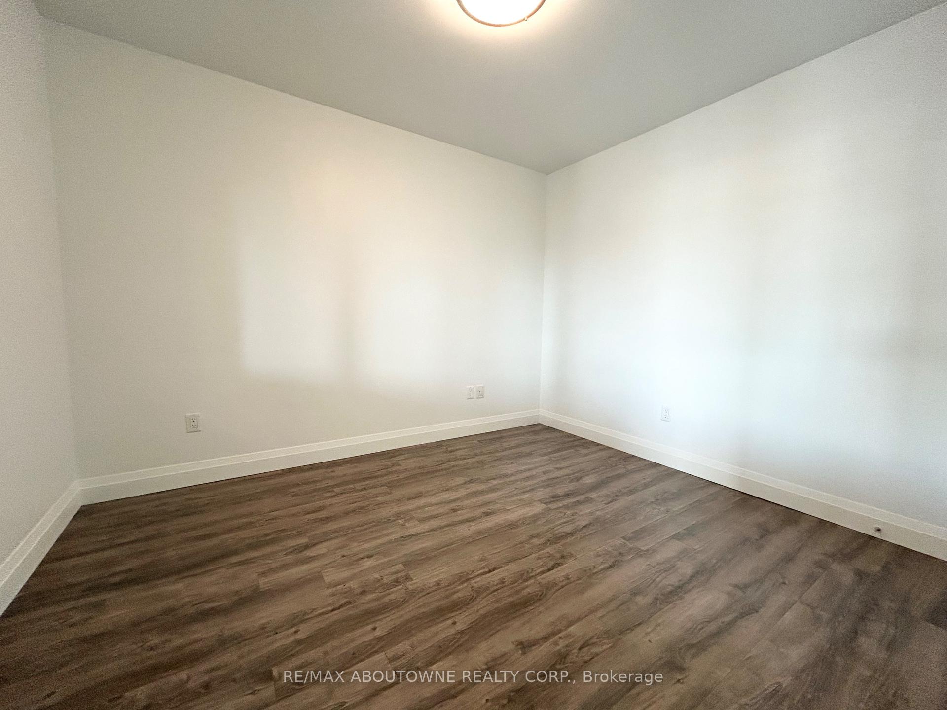 Photo 12 of Unit 908, 460A Belmont Avenue W, Kitchener, Cherry Hill — HOMEH