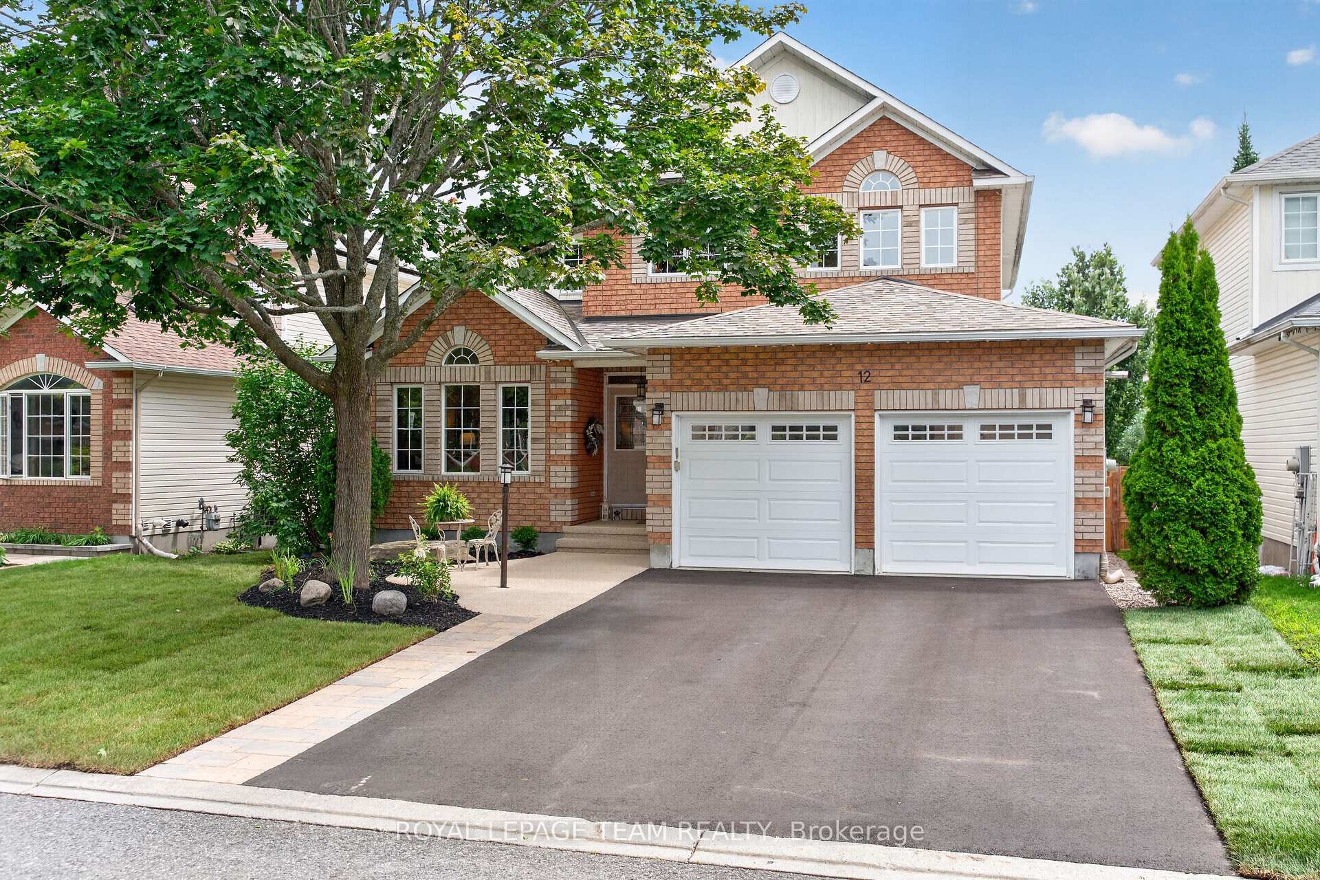 Photo 2 of 12 Forillon Crescent, Ottawa, Kanata - Bridlewood — HOMEH