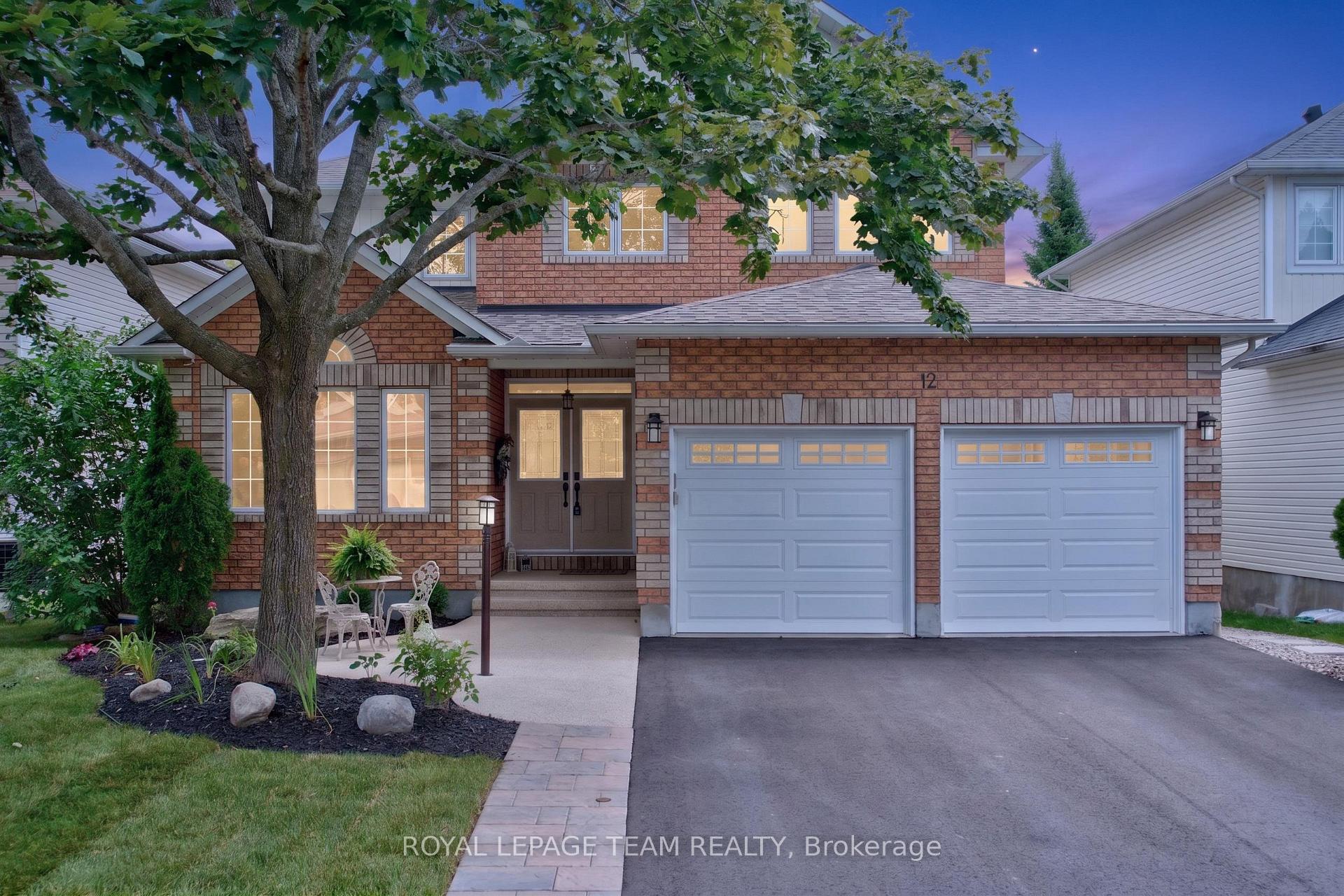 Photo 4 of 12 Forillon Crescent, Ottawa, Kanata - Bridlewood — HOMEH