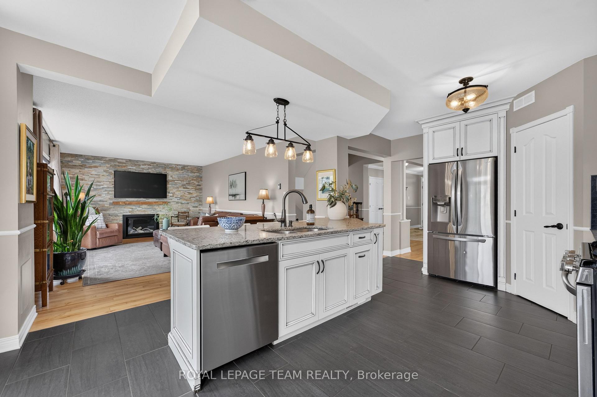 Photo 24 of 12 Forillon Crescent, Ottawa, Kanata - Bridlewood — HOMEH