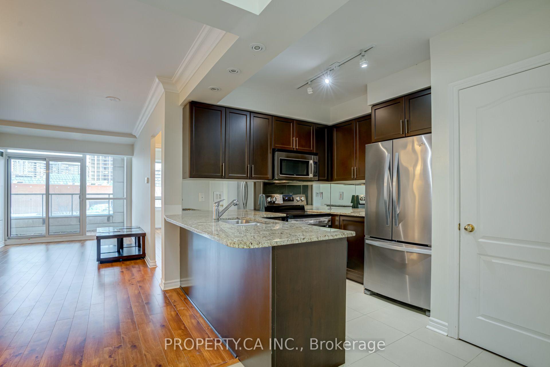 Photo 6 of Unit 201, 88 Promenade Circle, Vaughan, Brownridge — HOMEH