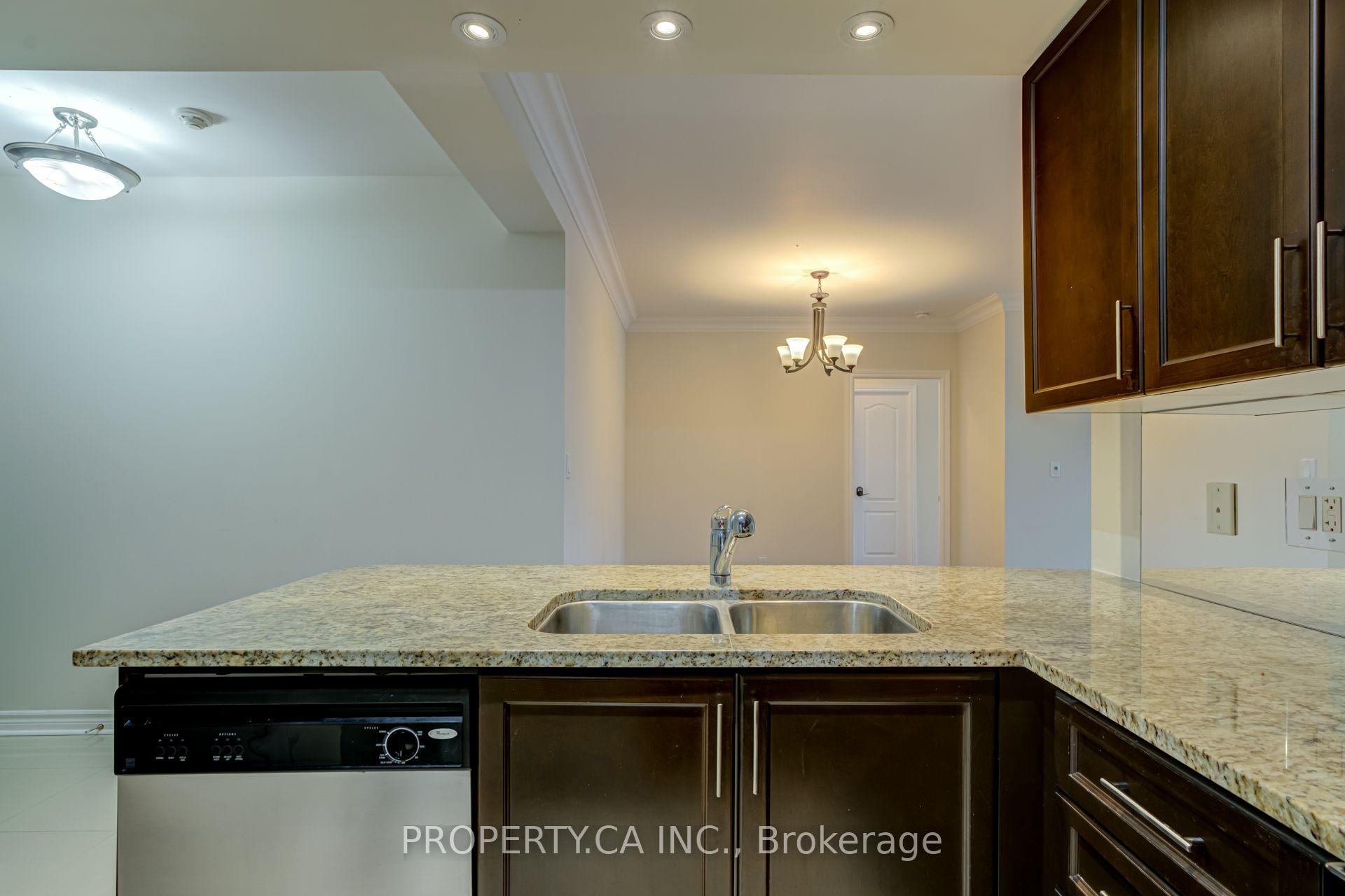 Photo 8 of Unit 201, 88 Promenade Circle, Vaughan, Brownridge — HOMEH