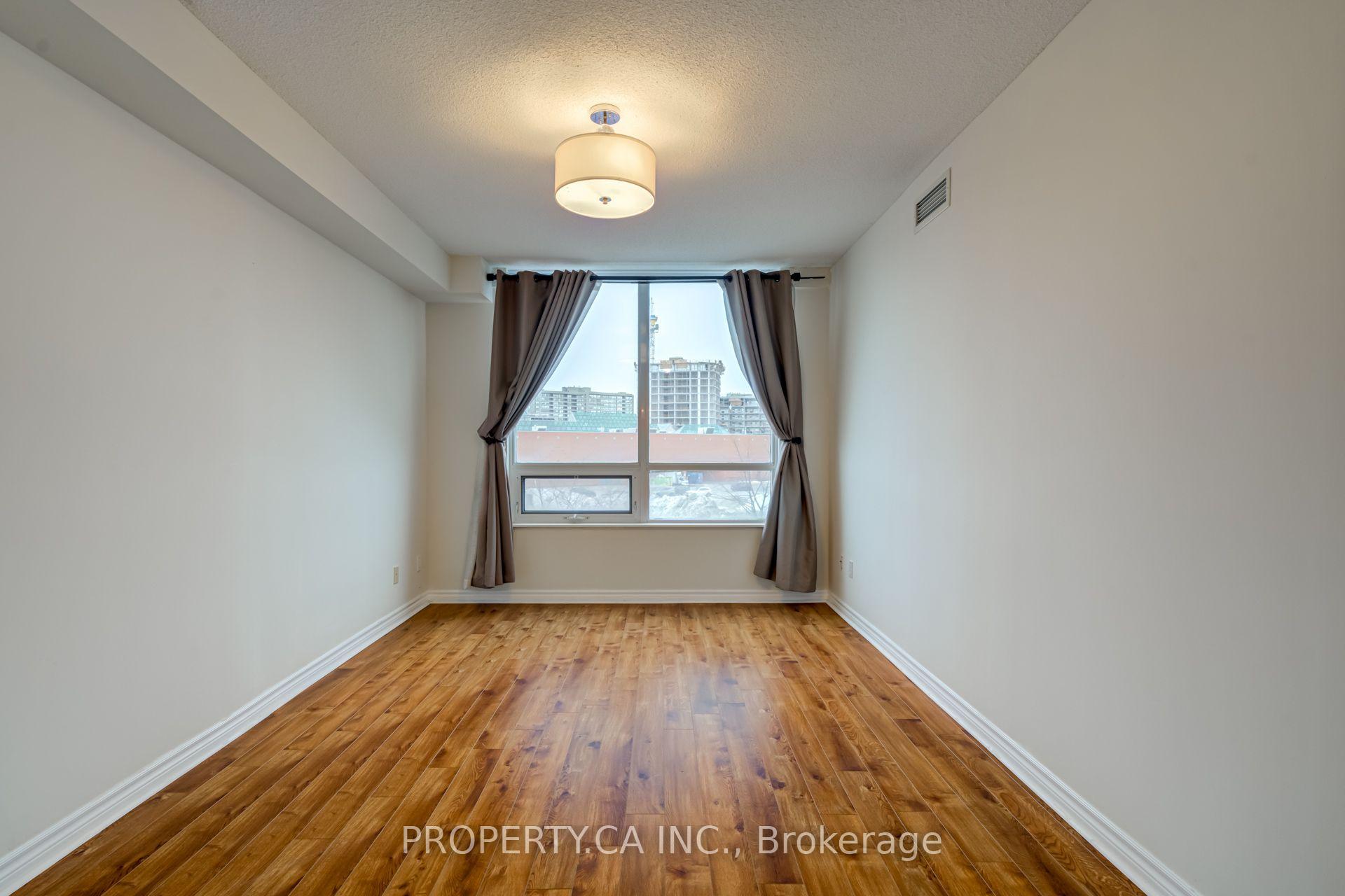Photo 16 of Unit 201, 88 Promenade Circle, Vaughan, Brownridge — HOMEH