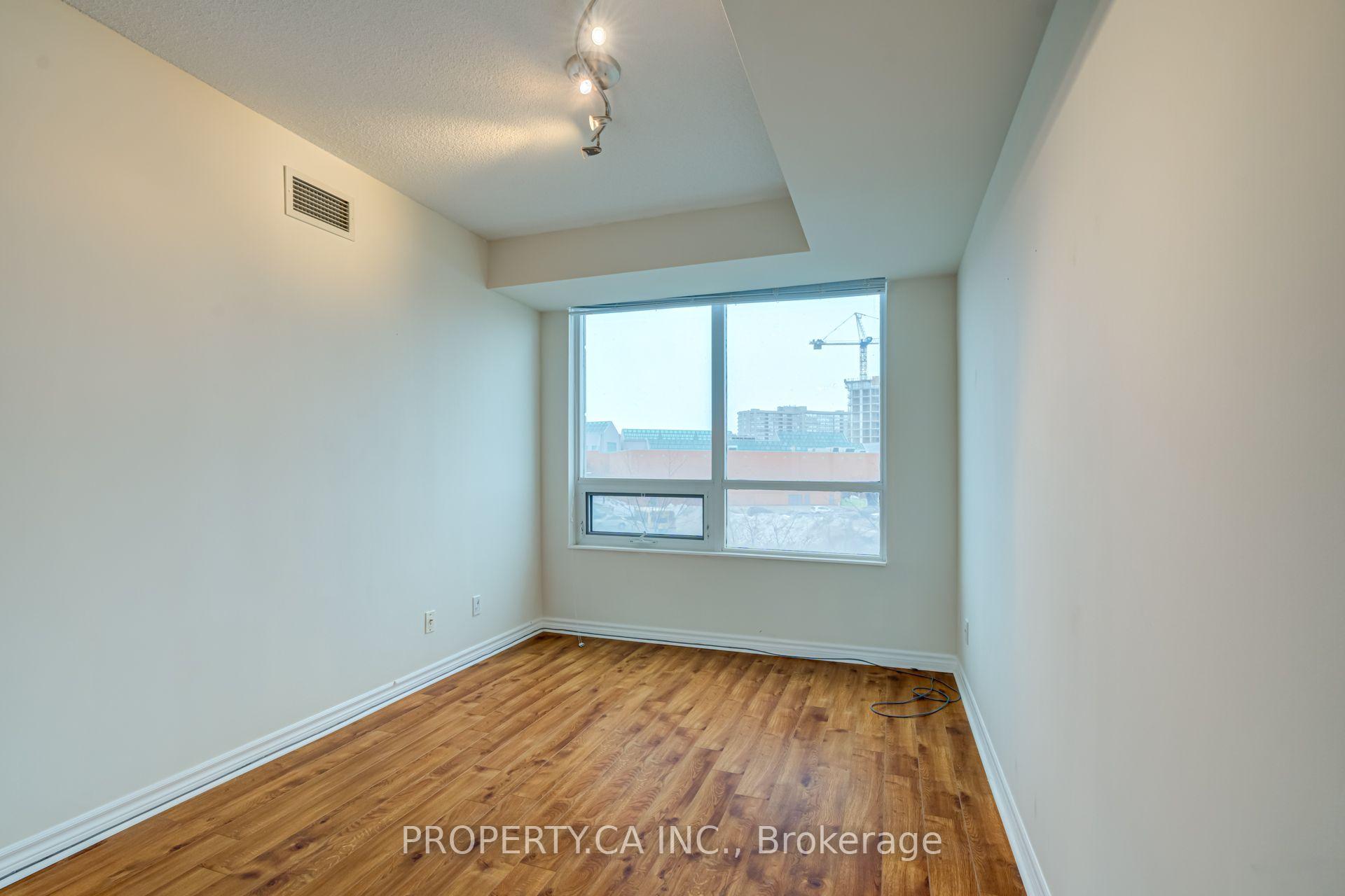 Photo 23 of Unit 201, 88 Promenade Circle, Vaughan, Brownridge — HOMEH