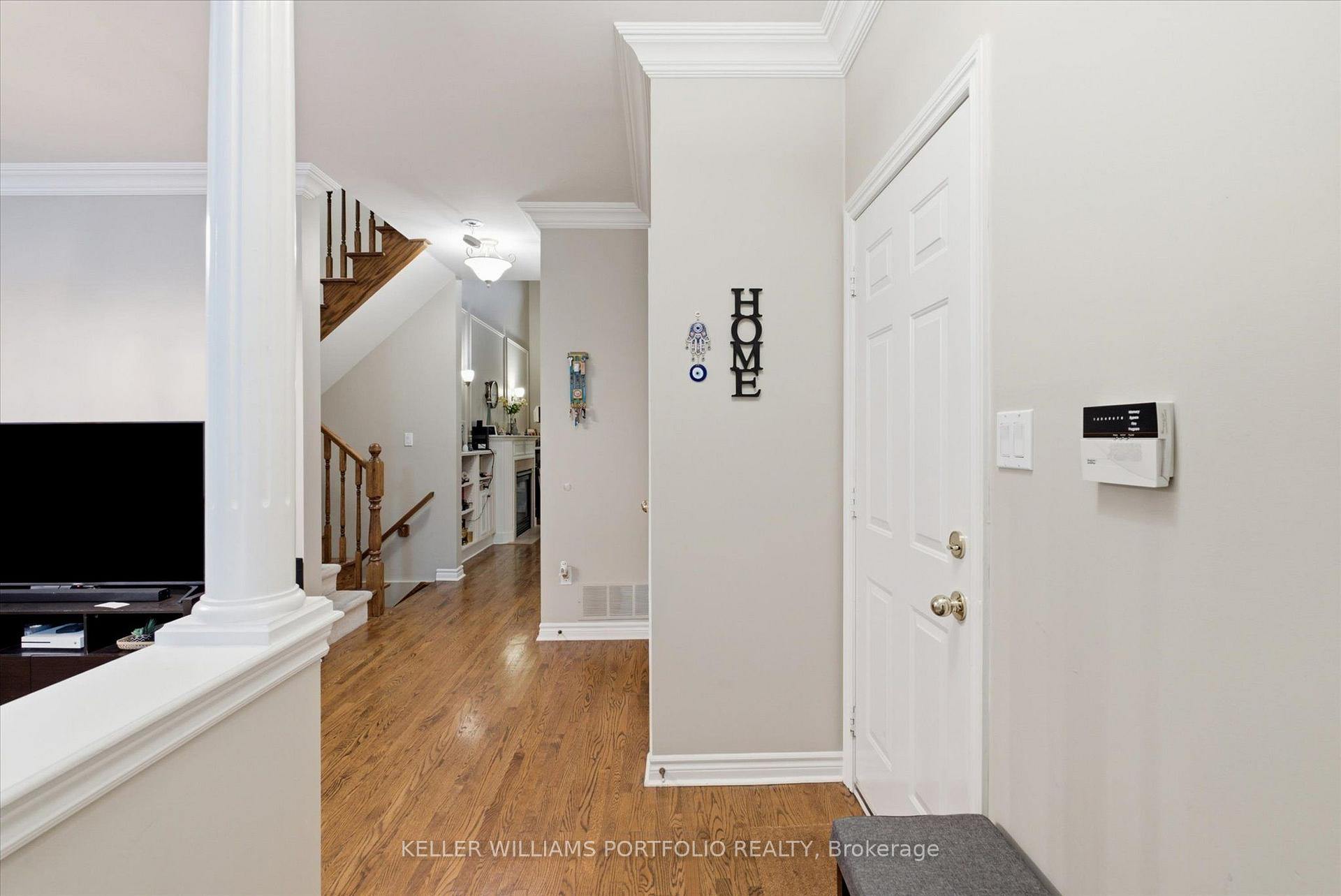 Photo 5 of 2153 Meadowglen Drive, Oakville, Westmount — HOMEH