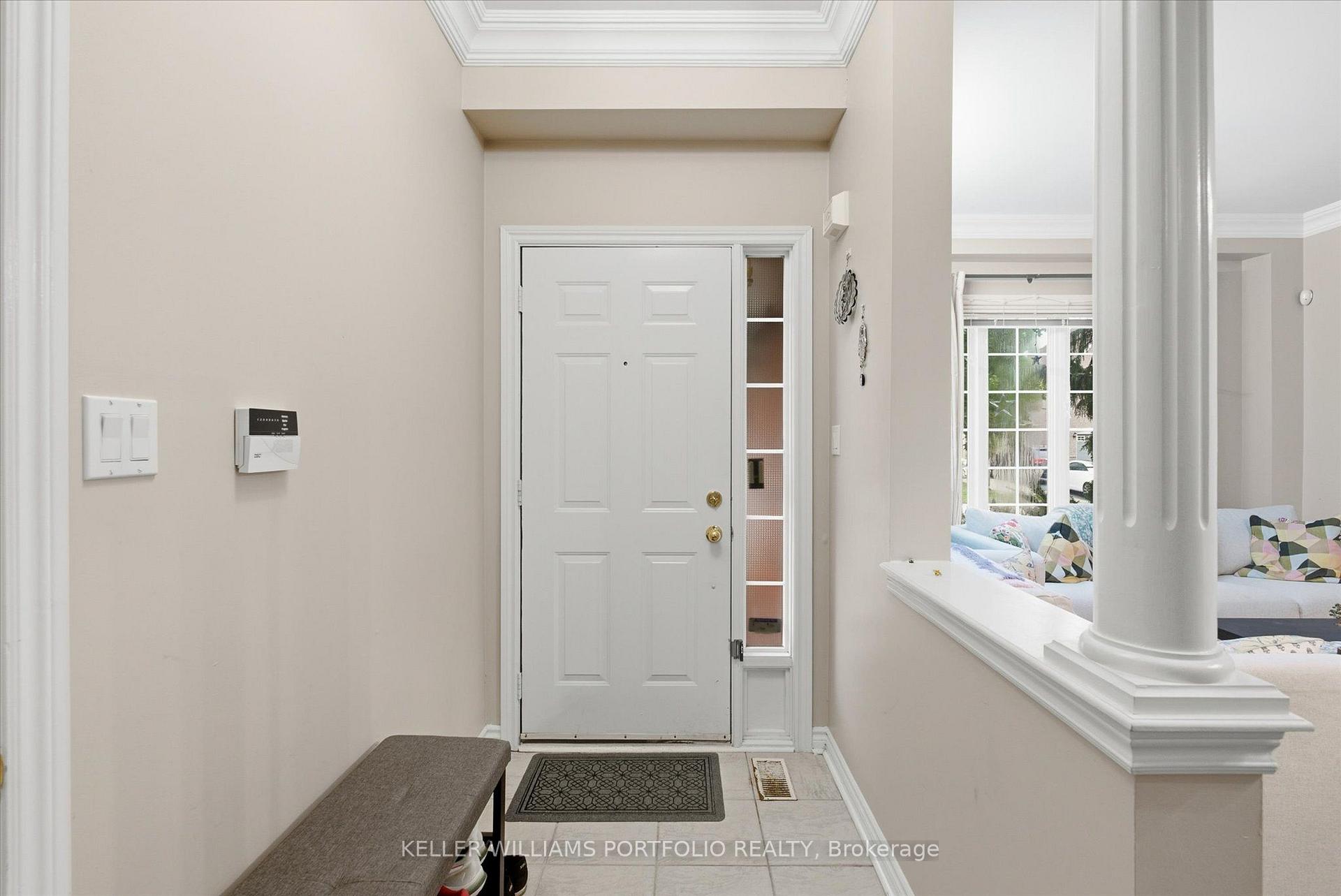 Photo 6 of 2153 Meadowglen Drive, Oakville, Westmount — HOMEH
