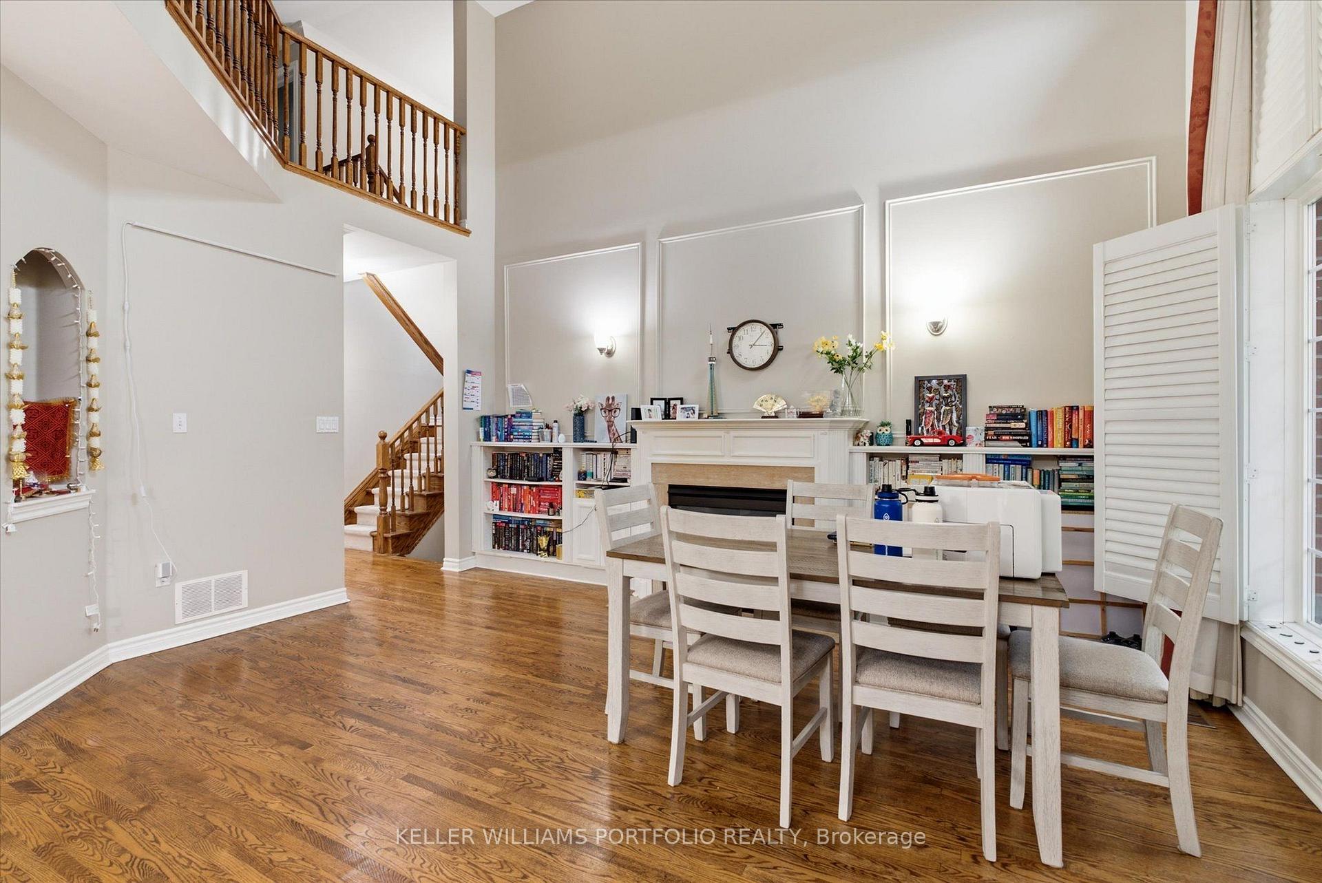 Photo 14 of 2153 Meadowglen Drive, Oakville, Westmount — HOMEH