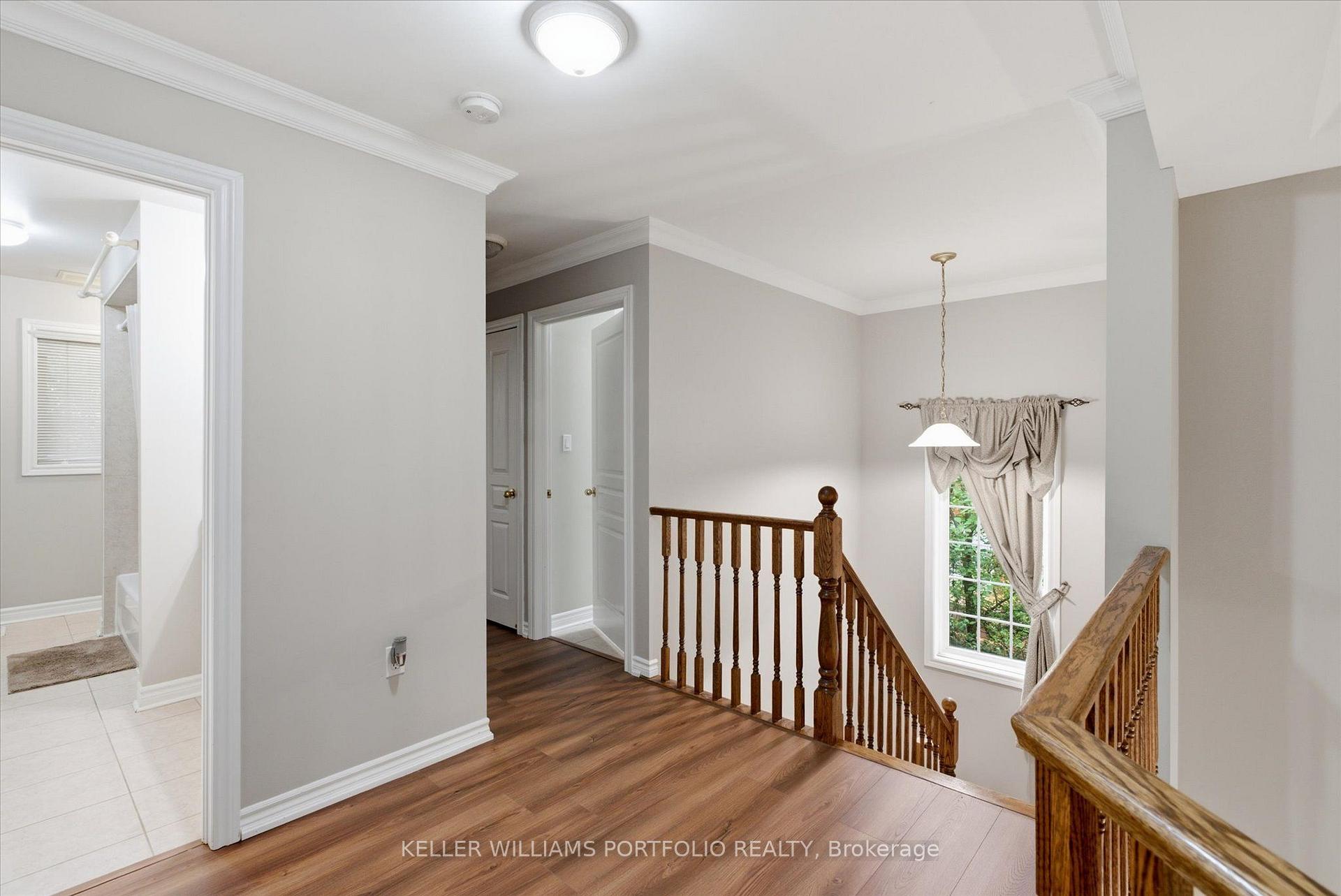 Photo 21 of 2153 Meadowglen Drive, Oakville, Westmount — HOMEH