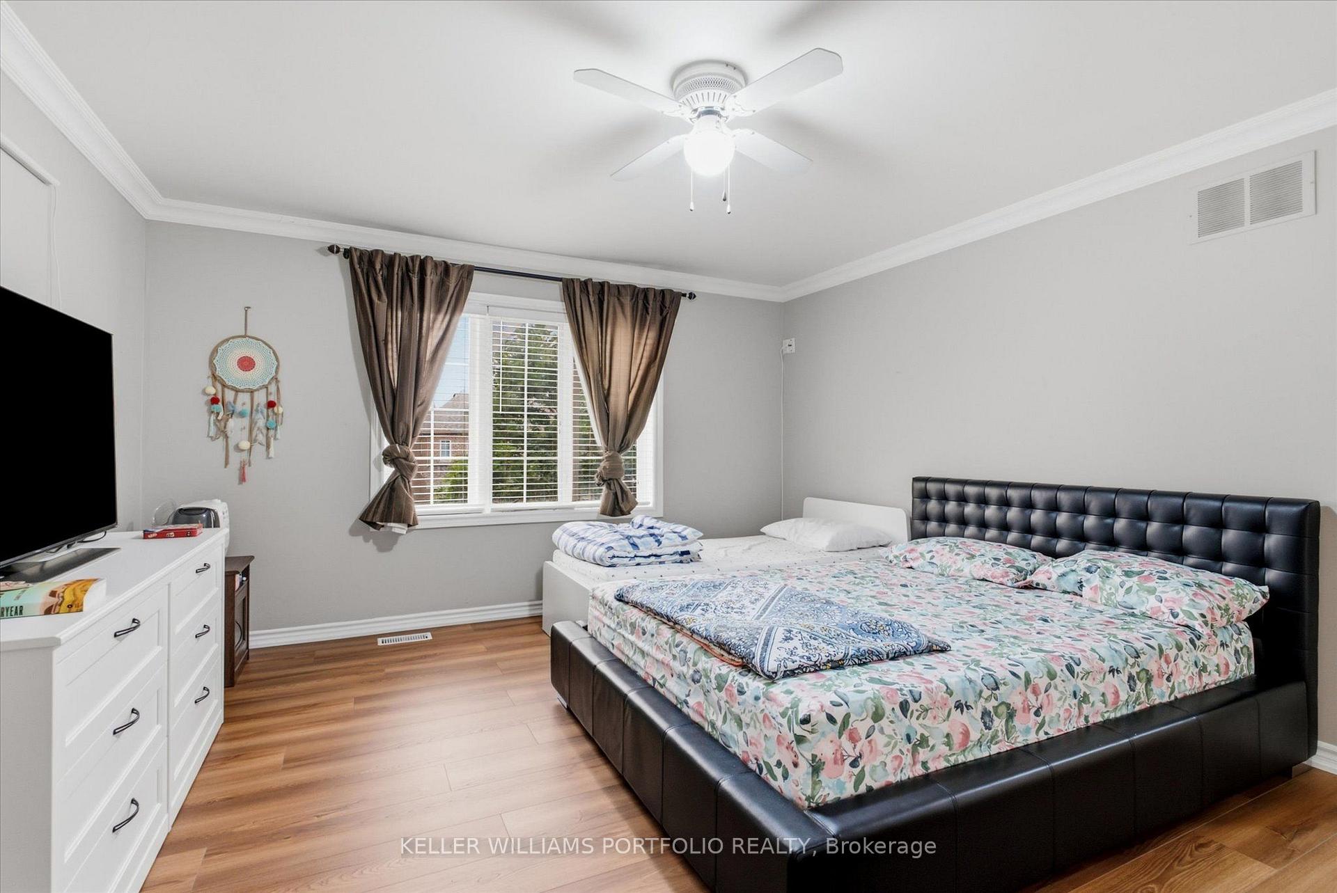 Photo 25 of 2153 Meadowglen Drive, Oakville, Westmount — HOMEH