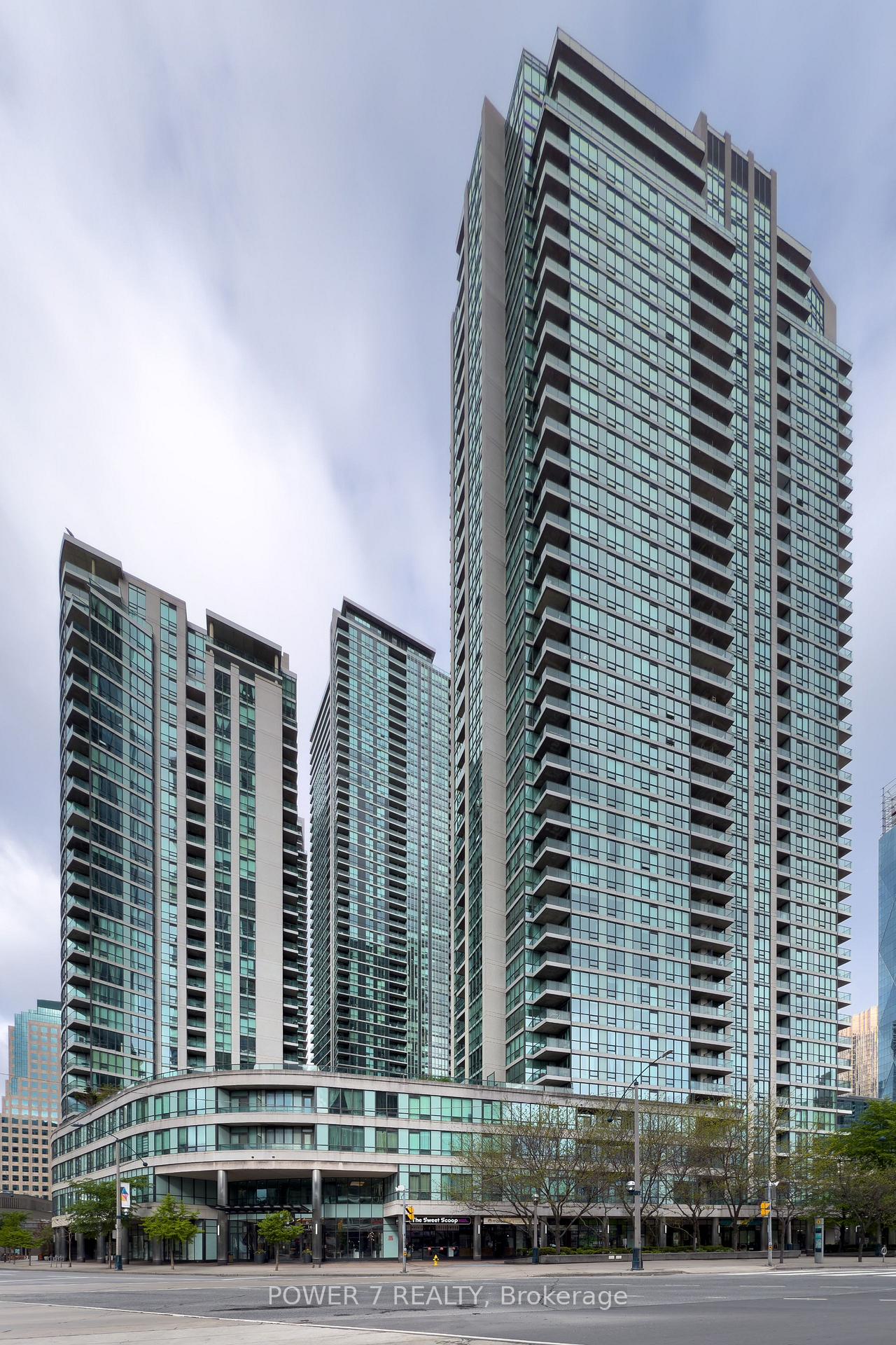 Photo 1 of Unit 1308, 33 Bay Street, Toronto, Waterfront Communities — HOMEH