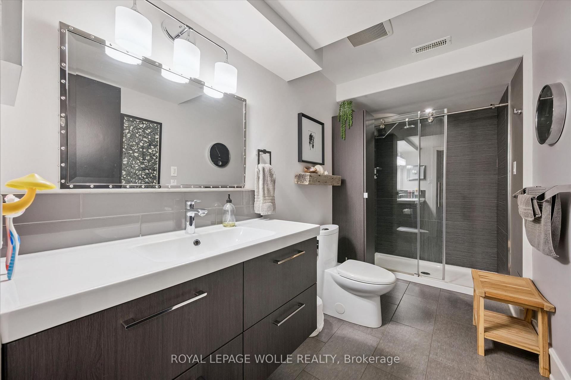 Photo 32 of 1 Pintail Drive S, Woolwich, Elmira — HOMEH
