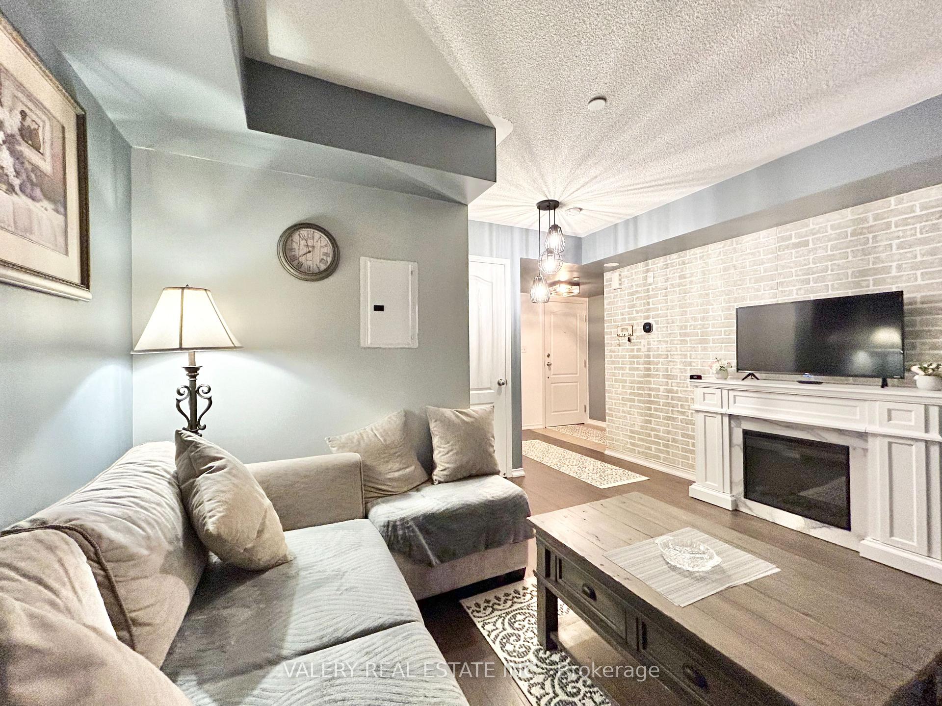 Photo 4 of Unit 39, 51 Hays Boulevard, Oakville, River Oaks — HOMEH