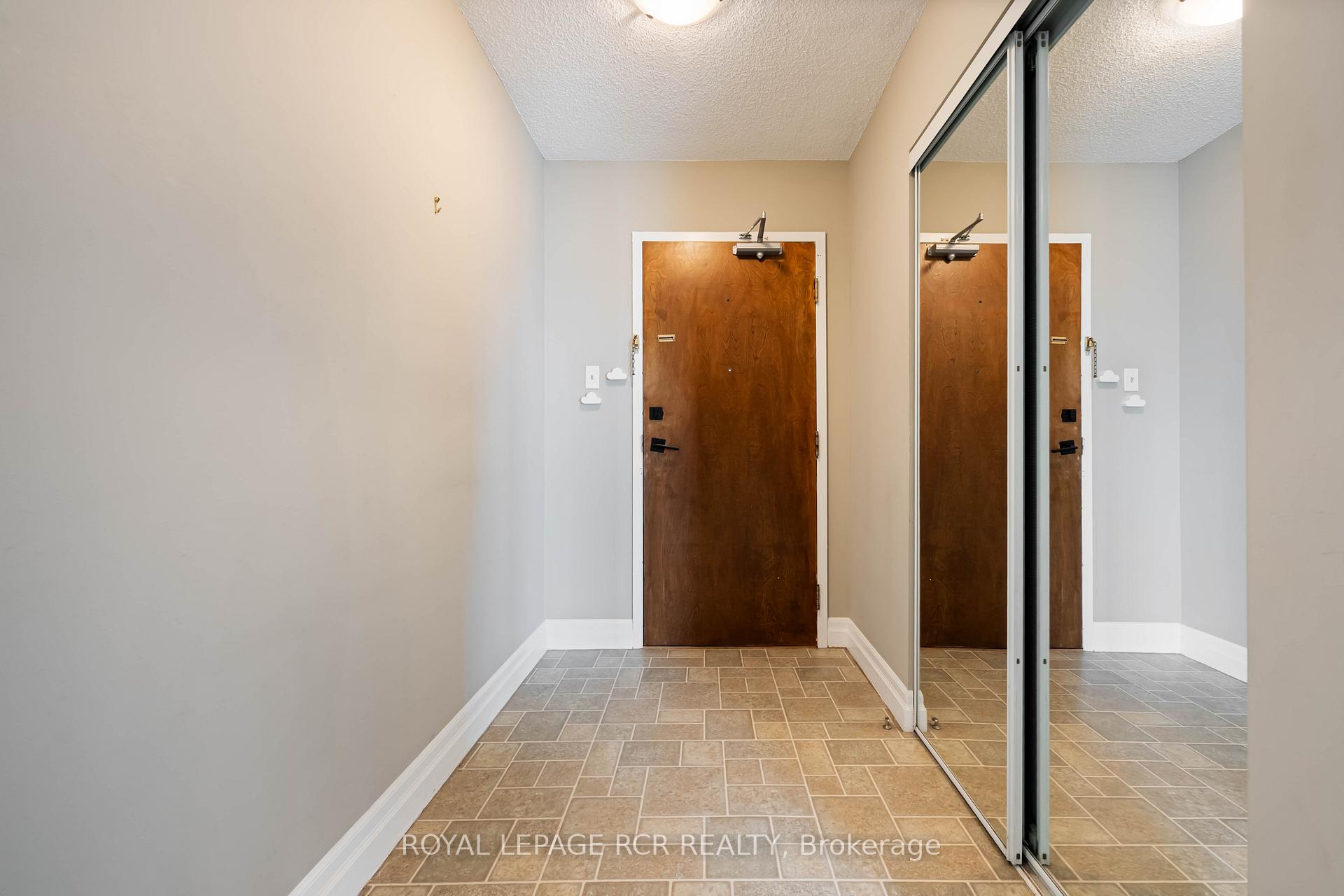 Photo 6 of Unit 32, 16 Fourth Street, Orangeville — HOMEH