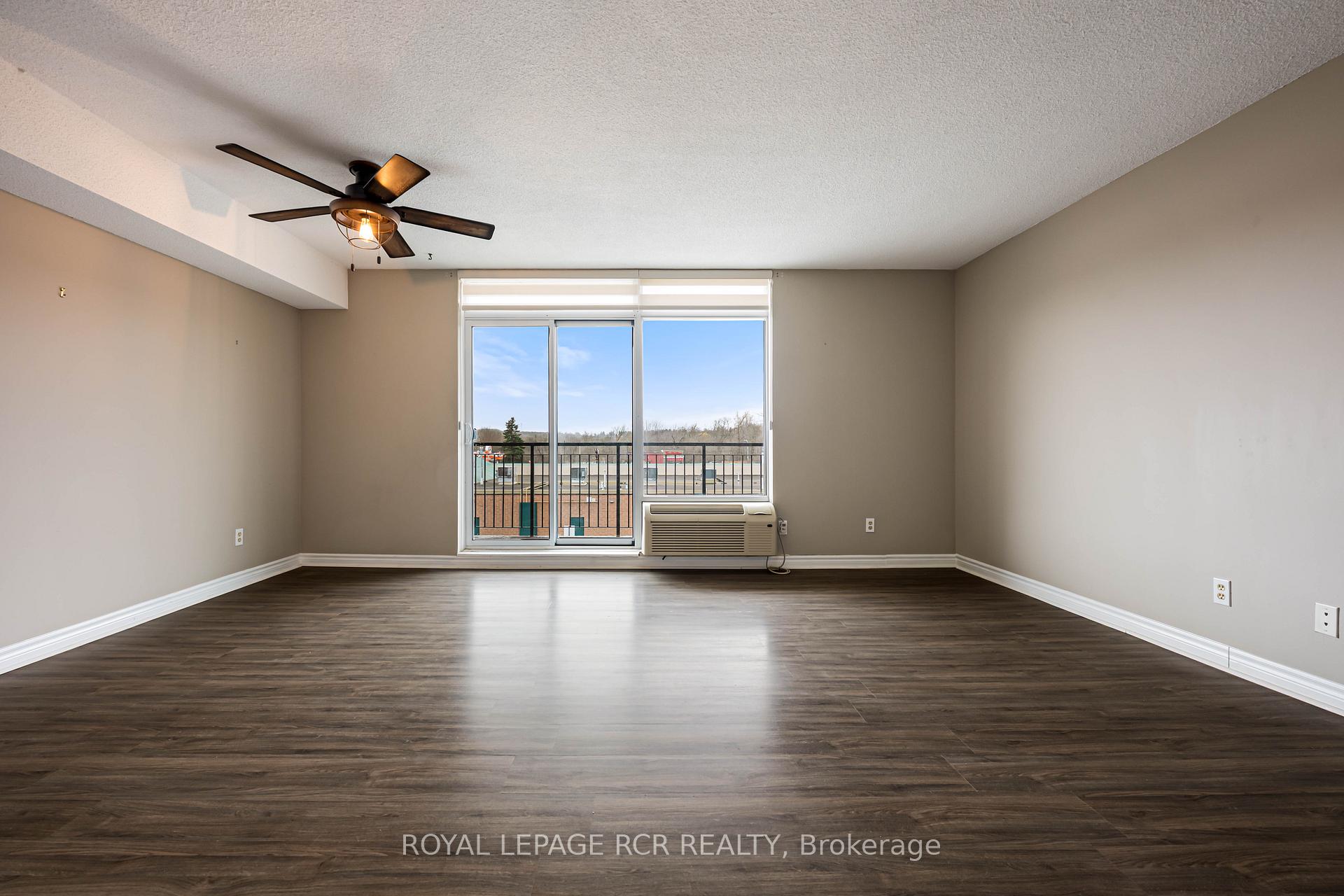 Photo 8 of Unit 32, 16 Fourth Street, Orangeville — HOMEH