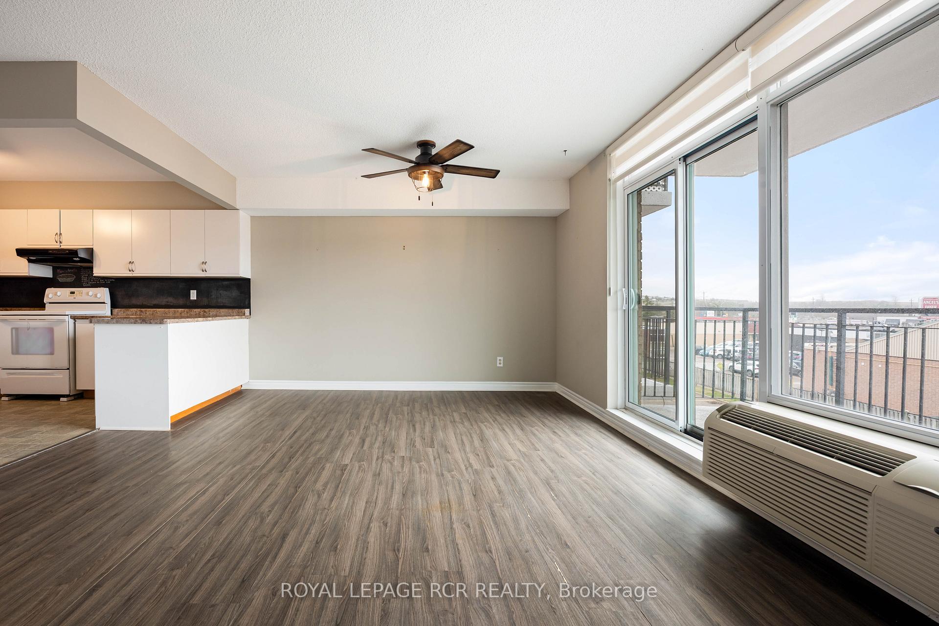 Photo 12 of Unit 32, 16 Fourth Street, Orangeville — HOMEH