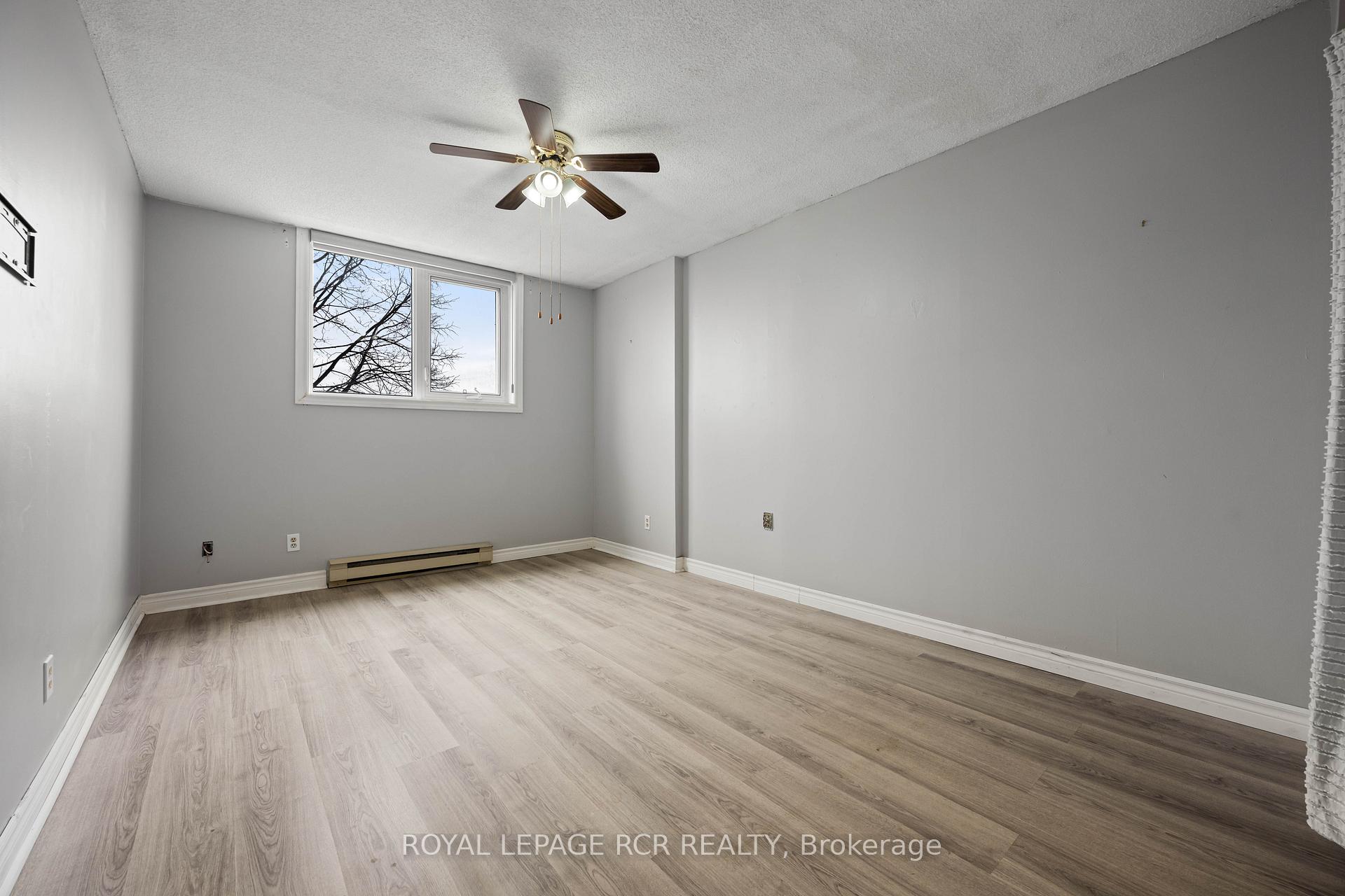 Photo 15 of Unit 32, 16 Fourth Street, Orangeville — HOMEH