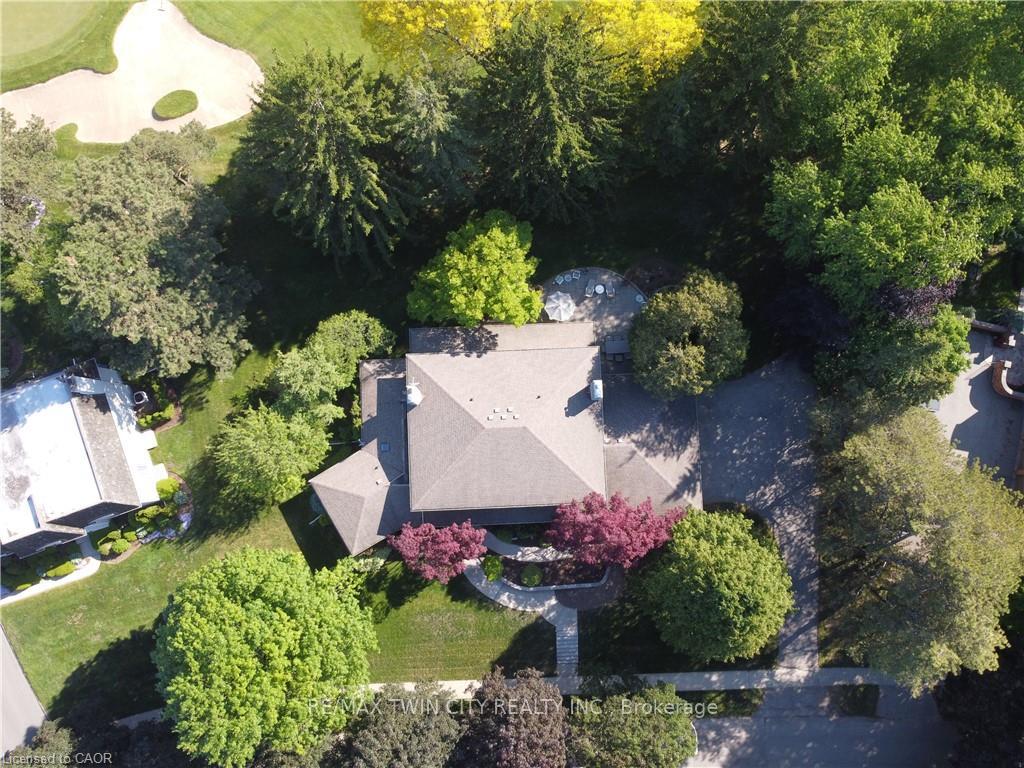 Photo 2 of 61 Huntley Crescent, Kitchener, Westmount - Kitchener — HOMEH