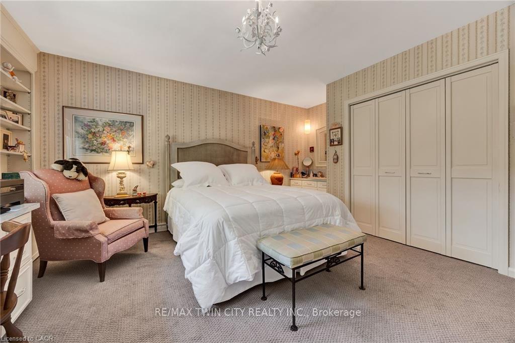 Photo 26 of 61 Huntley Crescent, Kitchener, Westmount - Kitchener — HOMEH