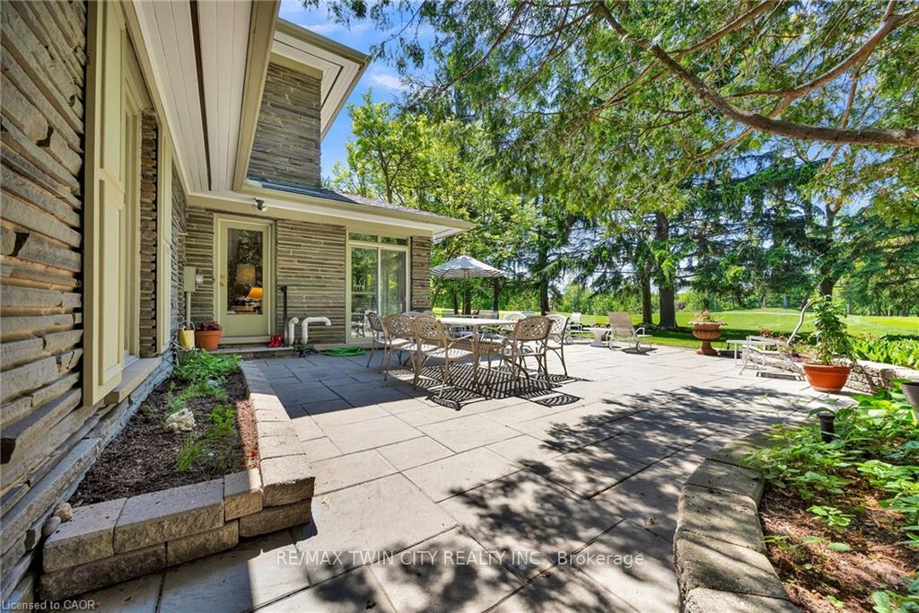 Photo 34 of 61 Huntley Crescent, Kitchener, Westmount - Kitchener — HOMEH