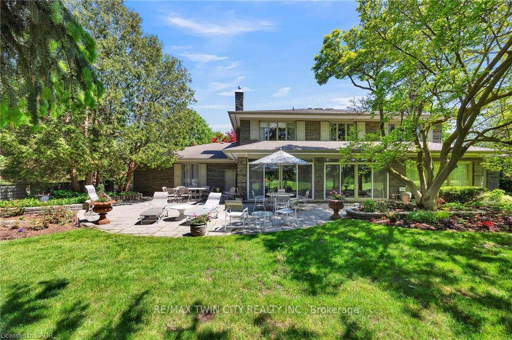 Photo 35 of 61 Huntley Crescent, Kitchener, Westmount - Kitchener — HOMEH