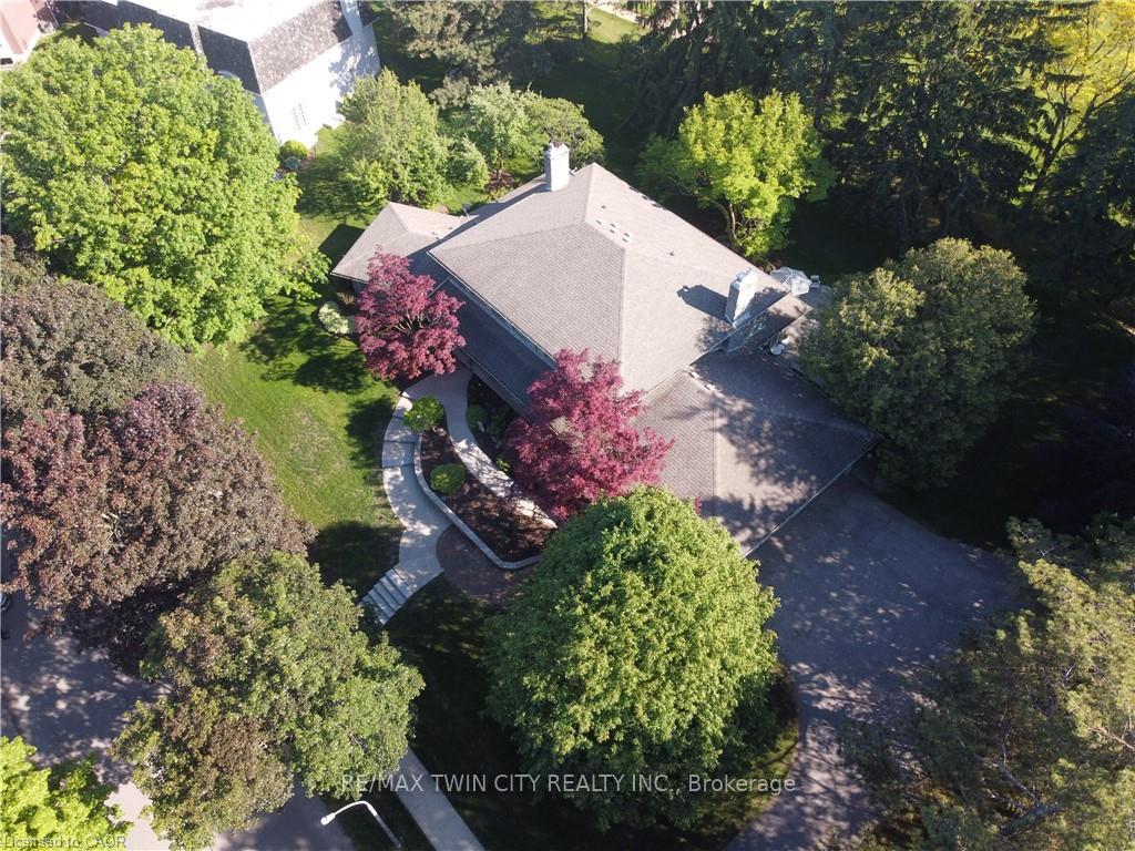 Photo 39 of 61 Huntley Crescent, Kitchener, Westmount - Kitchener — HOMEH