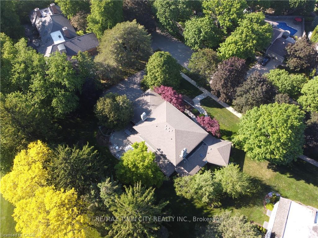 Photo 40 of 61 Huntley Crescent, Kitchener, Westmount - Kitchener — HOMEH