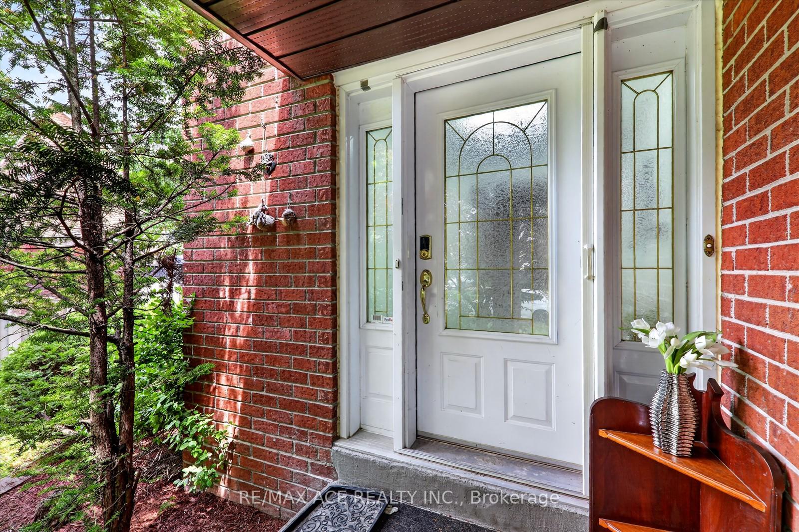 Photo 3 of 4 Beaumont Drive, Ajax, Central West — HOMEH
