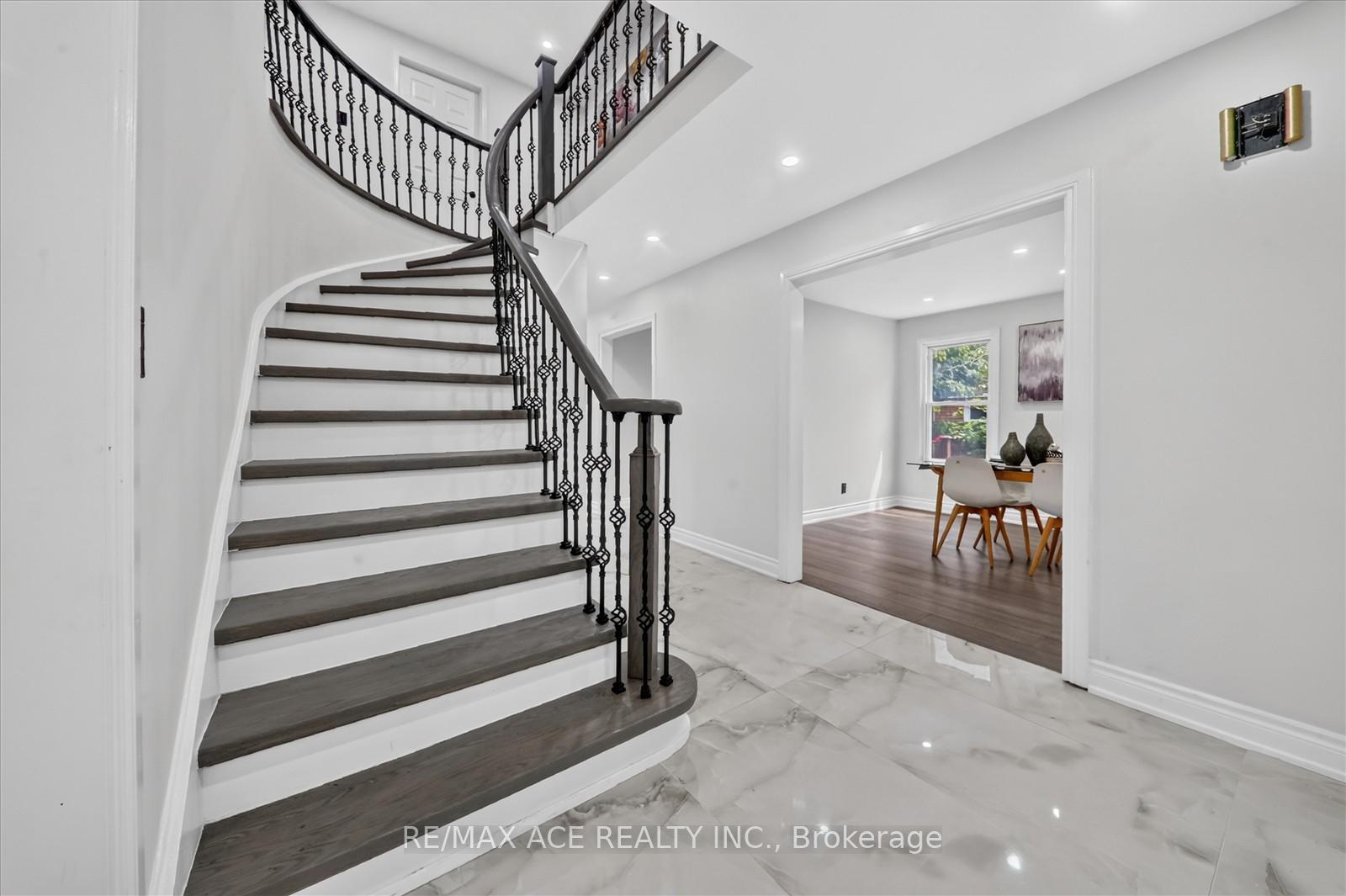 Photo 5 of 4 Beaumont Drive, Ajax, Central West — HOMEH