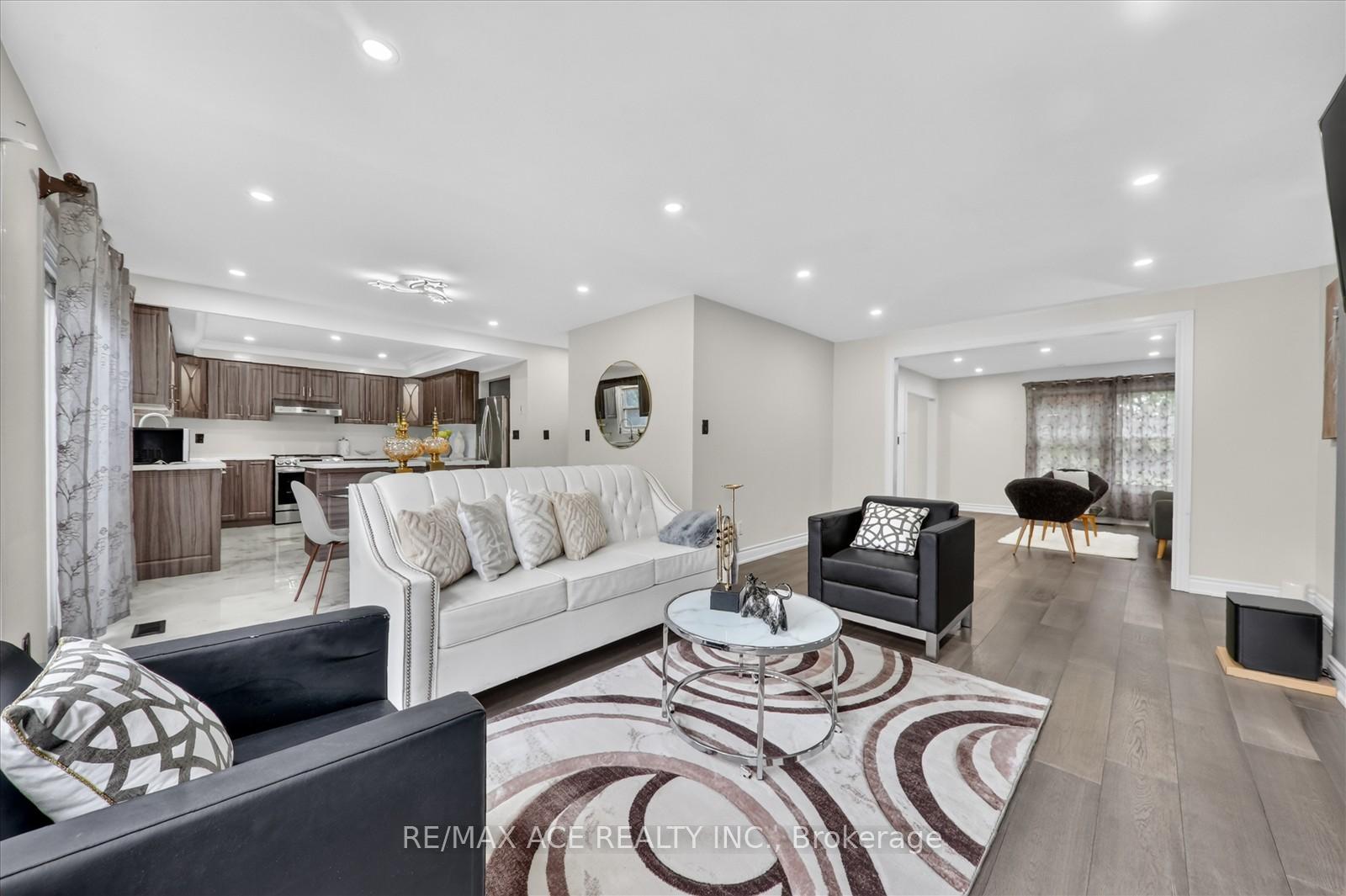 Photo 11 of 4 Beaumont Drive, Ajax, Central West — HOMEH