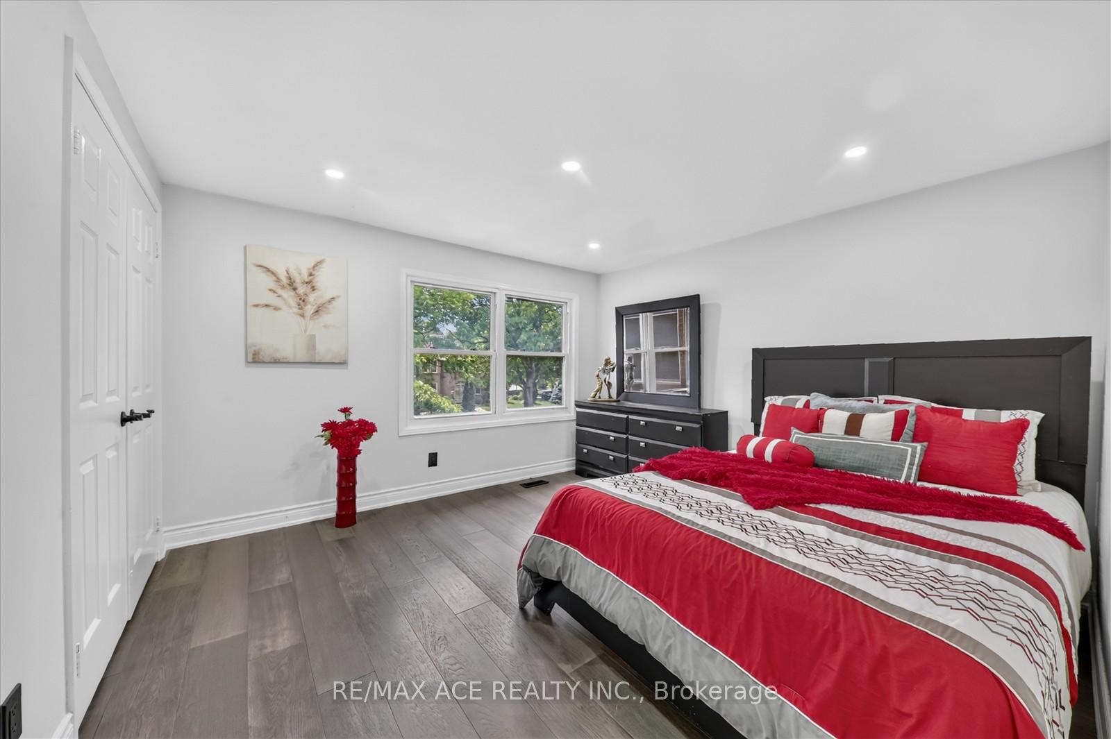 Photo 37 of 4 Beaumont Drive, Ajax, Central West — HOMEH