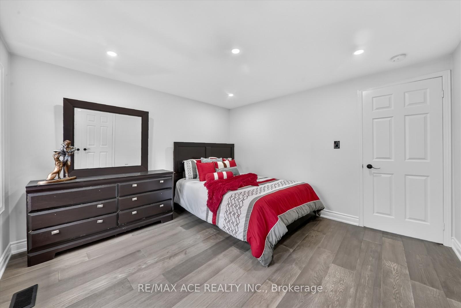Photo 38 of 4 Beaumont Drive, Ajax, Central West — HOMEH