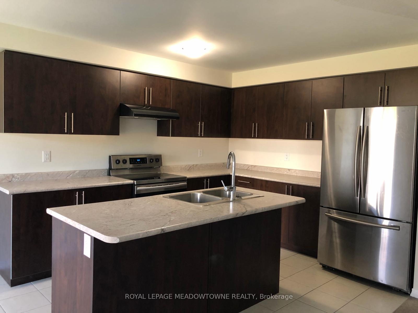 Photo 7 of 20 Butcher Crescent, Brantford, Empire South — HOMEH