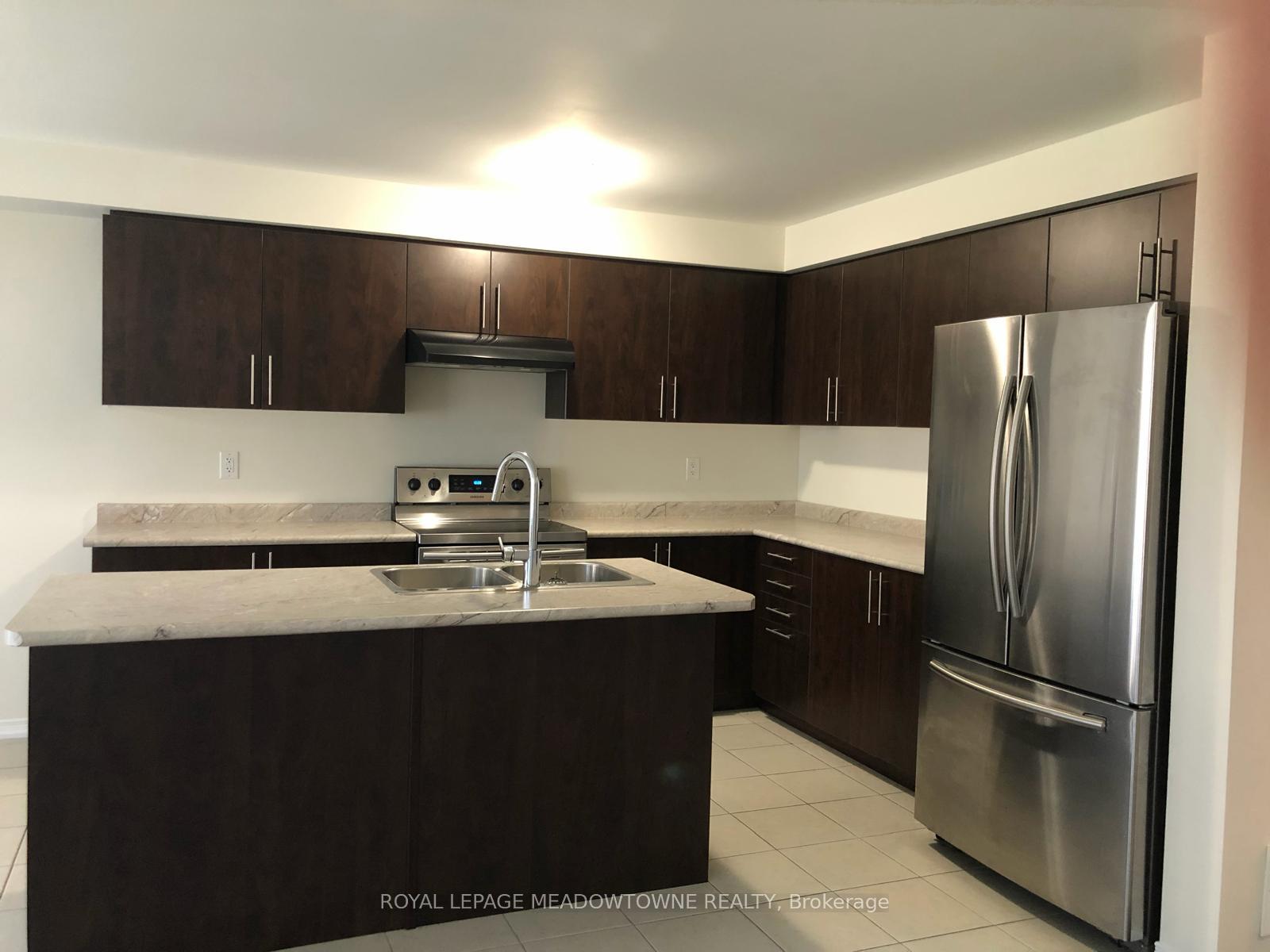 Photo 8 of 20 Butcher Crescent, Brantford, Empire South — HOMEH