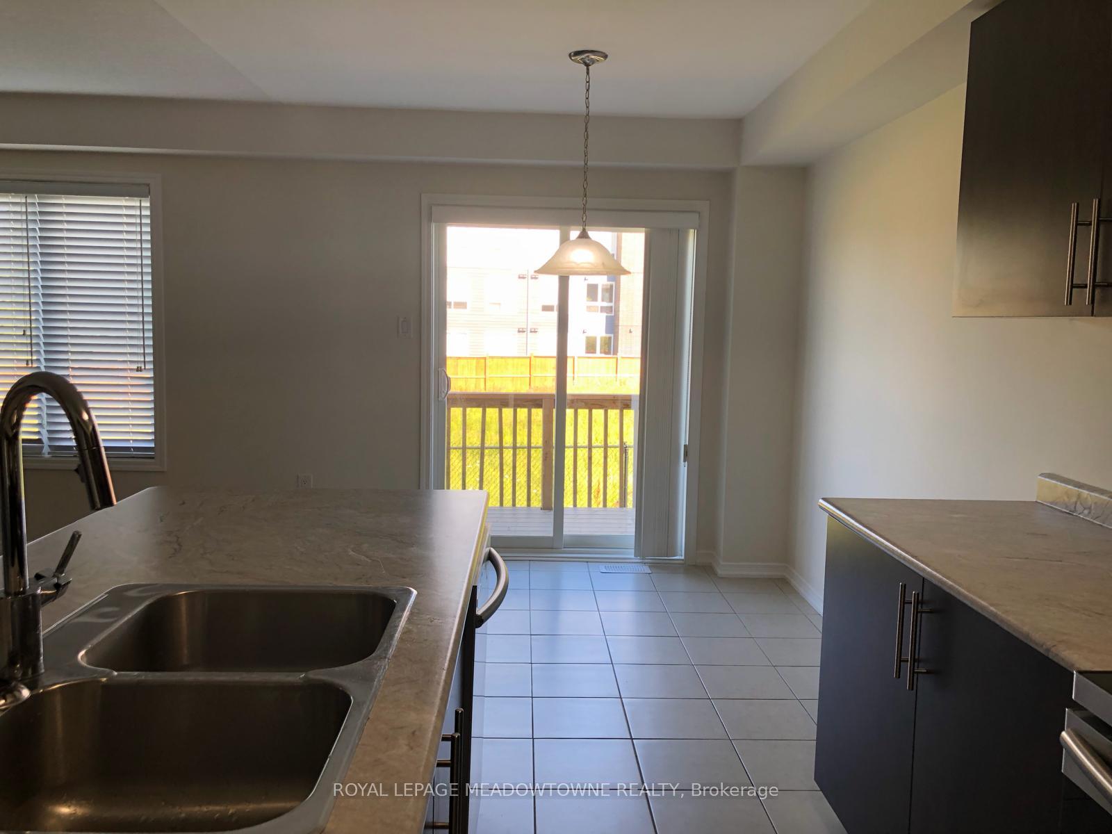Photo 9 of 20 Butcher Crescent, Brantford, Empire South — HOMEH