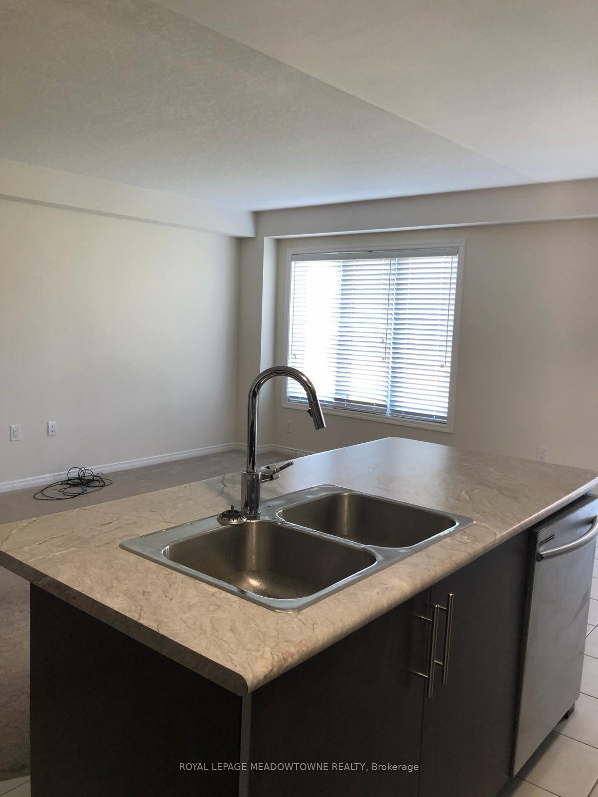 Photo 14 of 20 Butcher Crescent, Brantford, Empire South — HOMEH