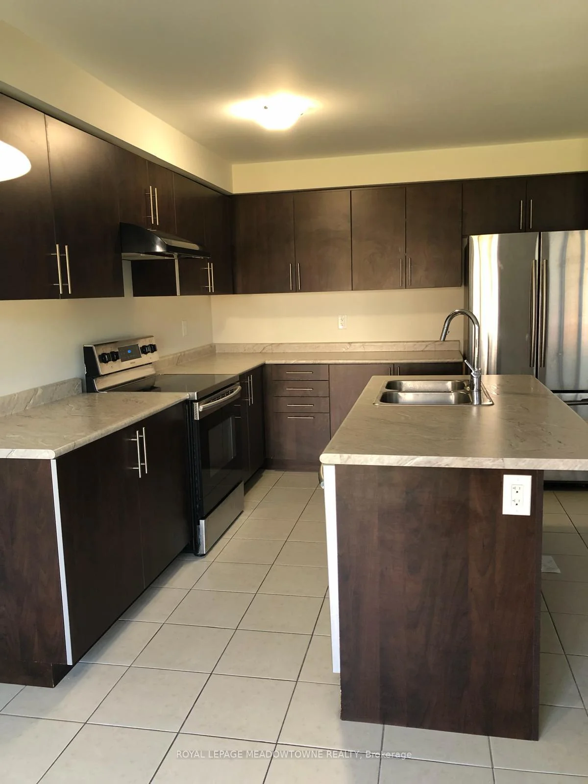 Photo 11 of 20 Butcher Crescent, Brantford, Empire South — HOMEH