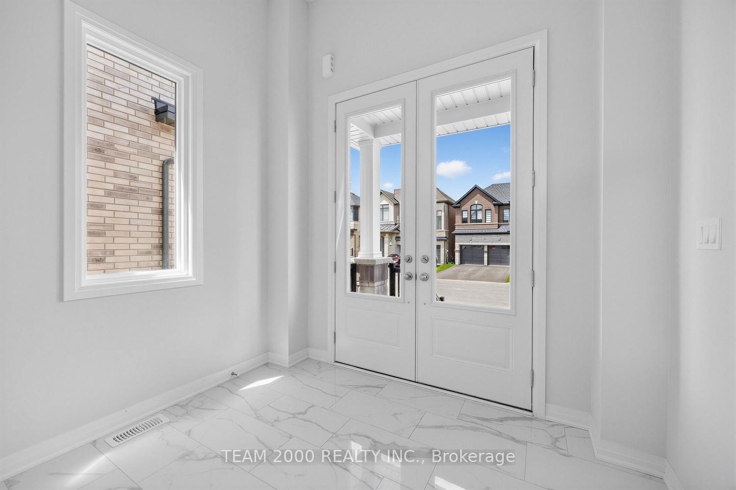 Photo 4 of 81 Gibson Drive, Erin — HOMEH